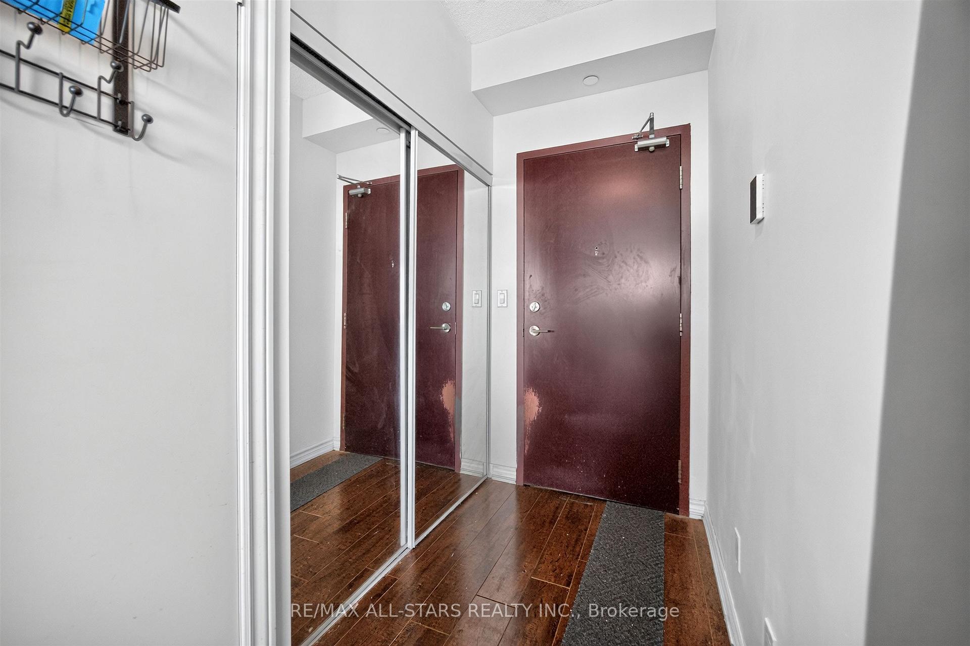 1328 Birchmount Road 2009, Toronto Unit: 2009