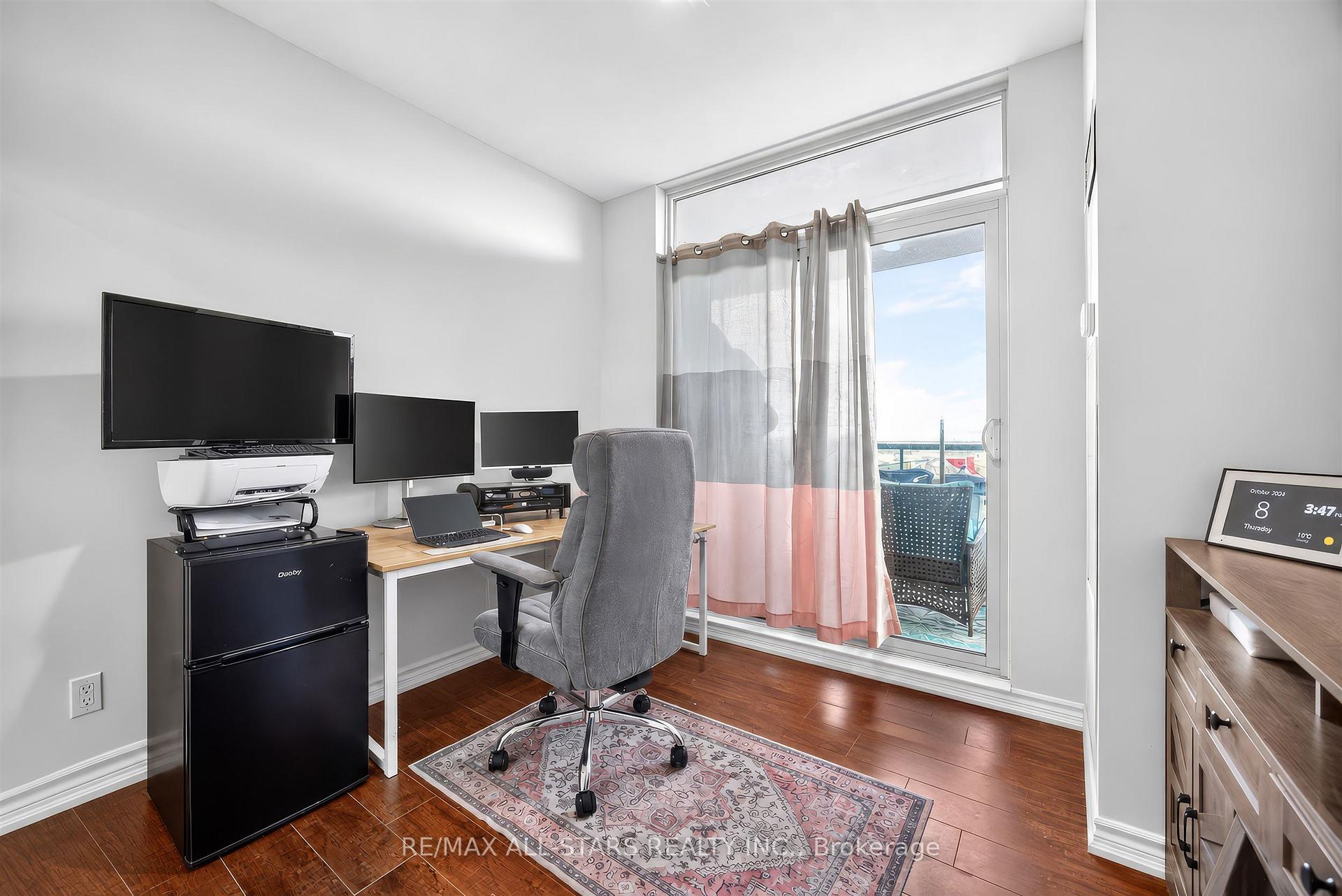 1328 Birchmount Road 2009, Toronto Unit: 2009