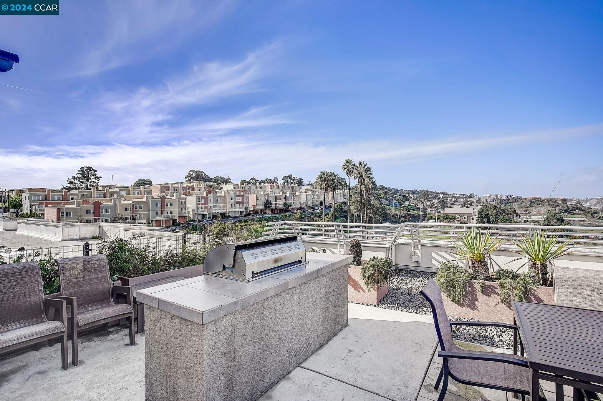 451 Donahue St # 501