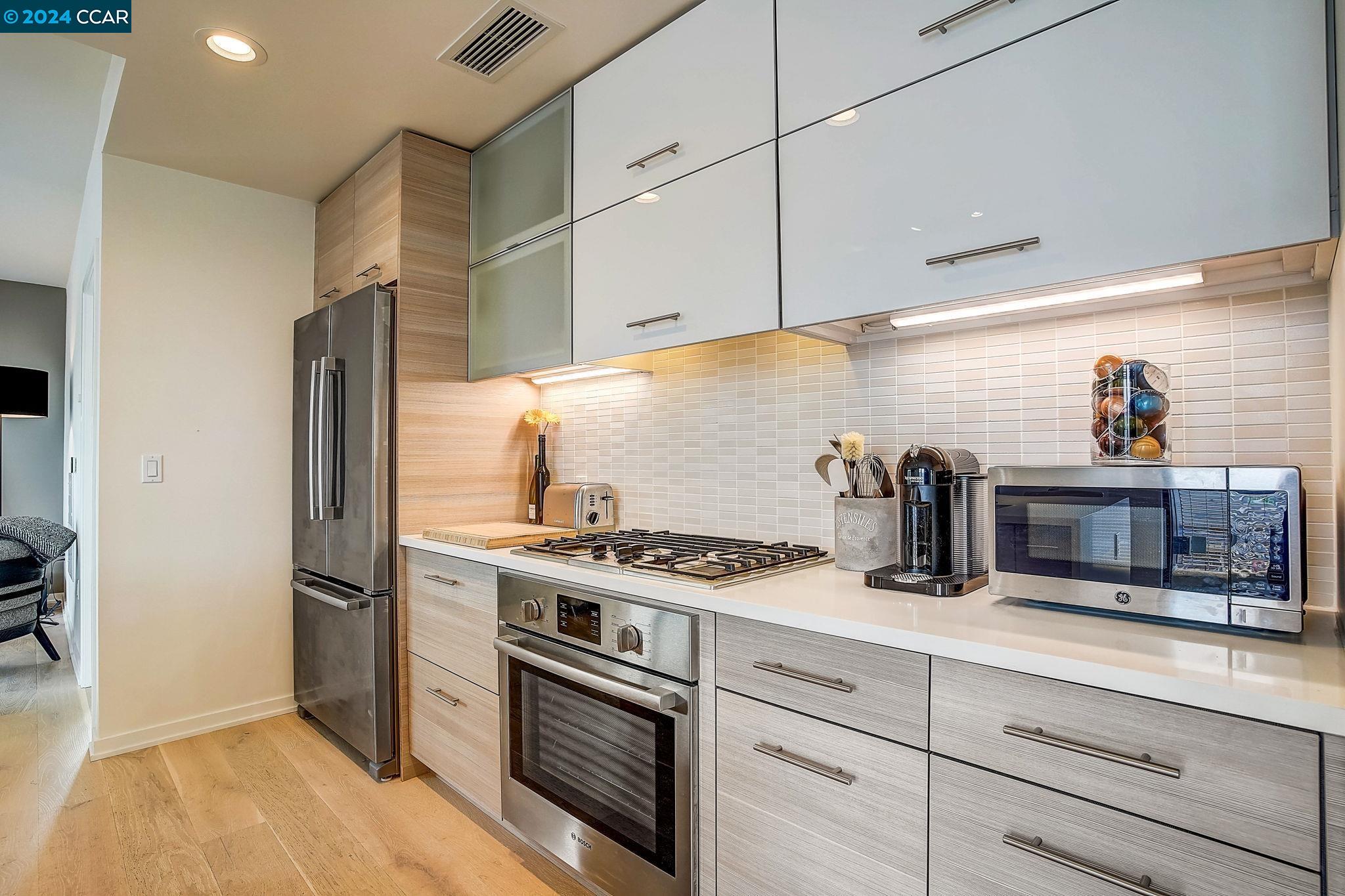 451 Donahue St # 501