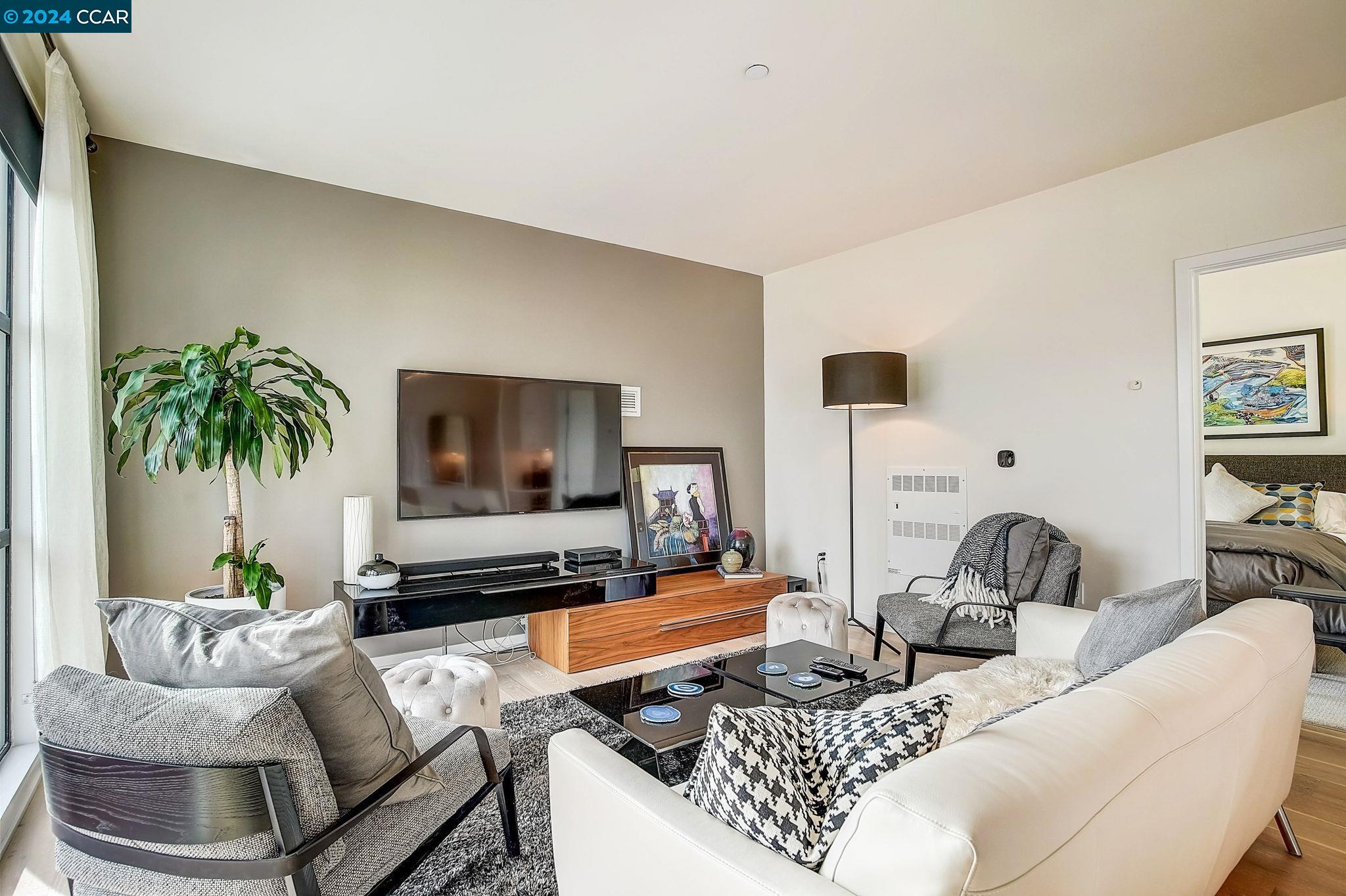 451 Donahue St # 501