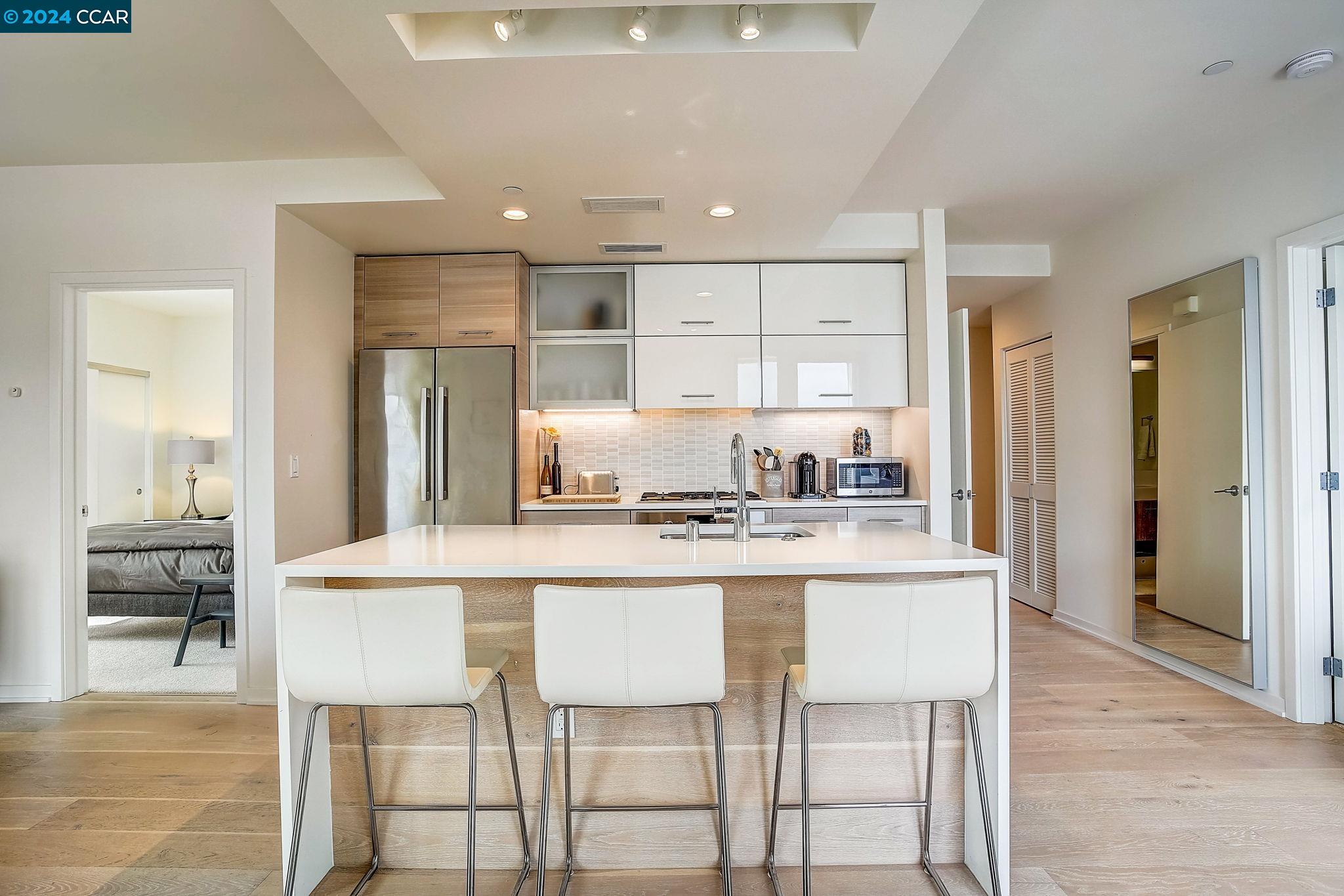 451 Donahue St # 501