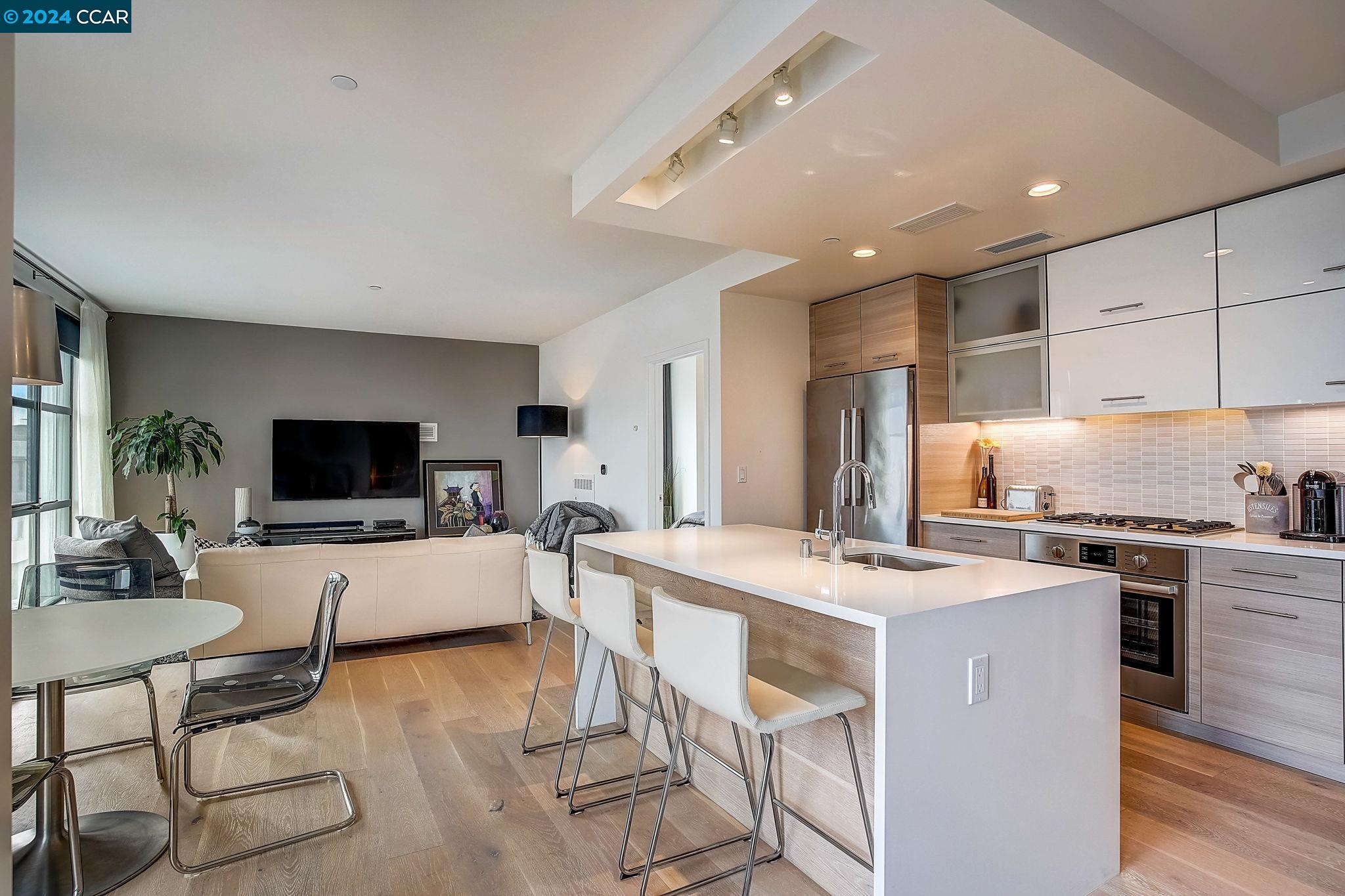 451 Donahue St # 501