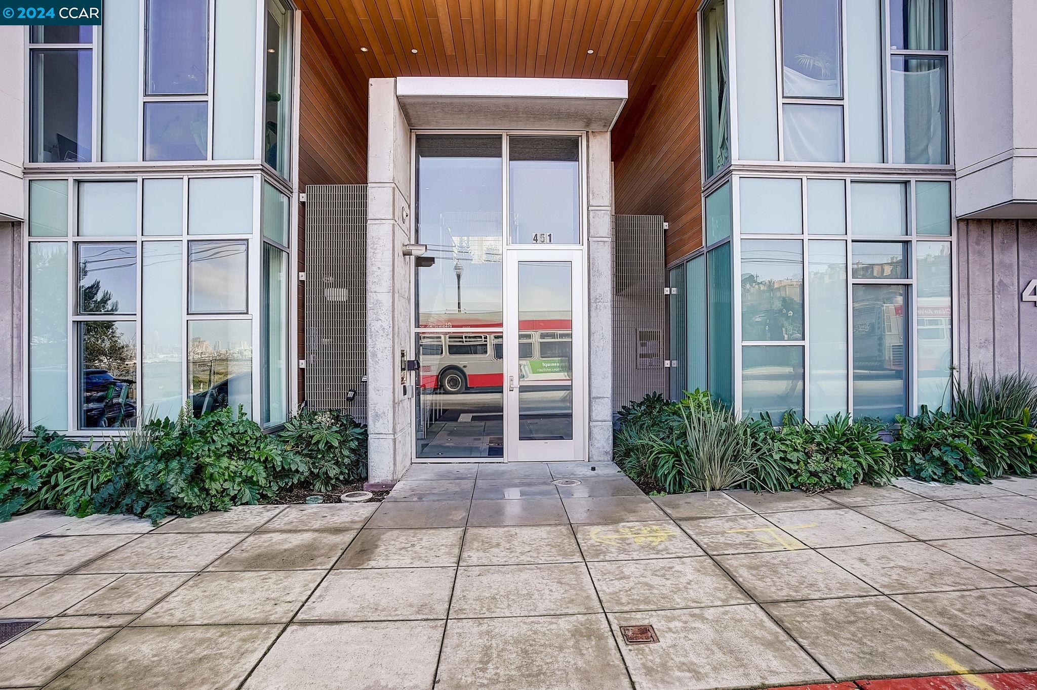 451 Donahue St # 501