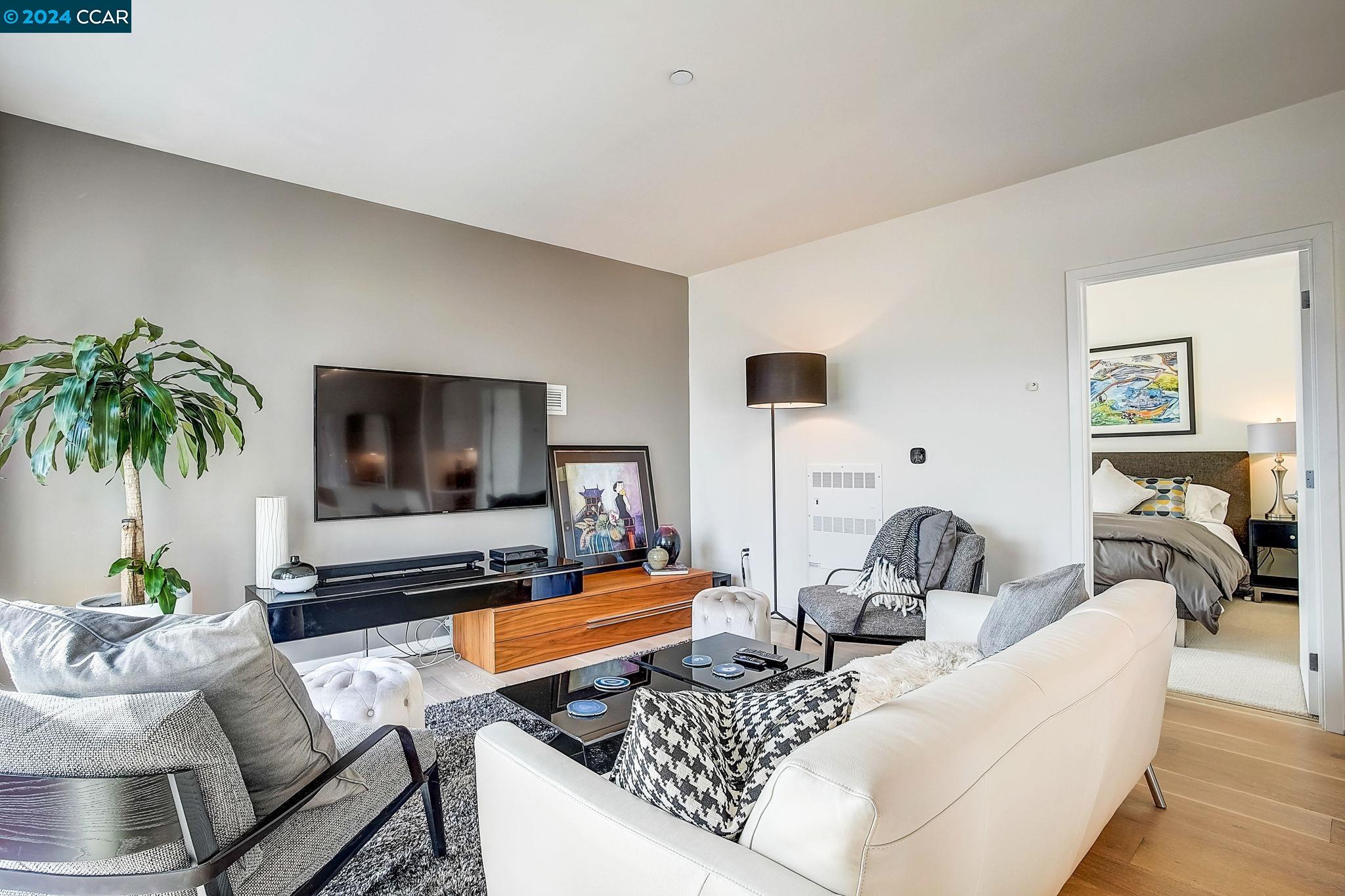 451 Donahue St # 501