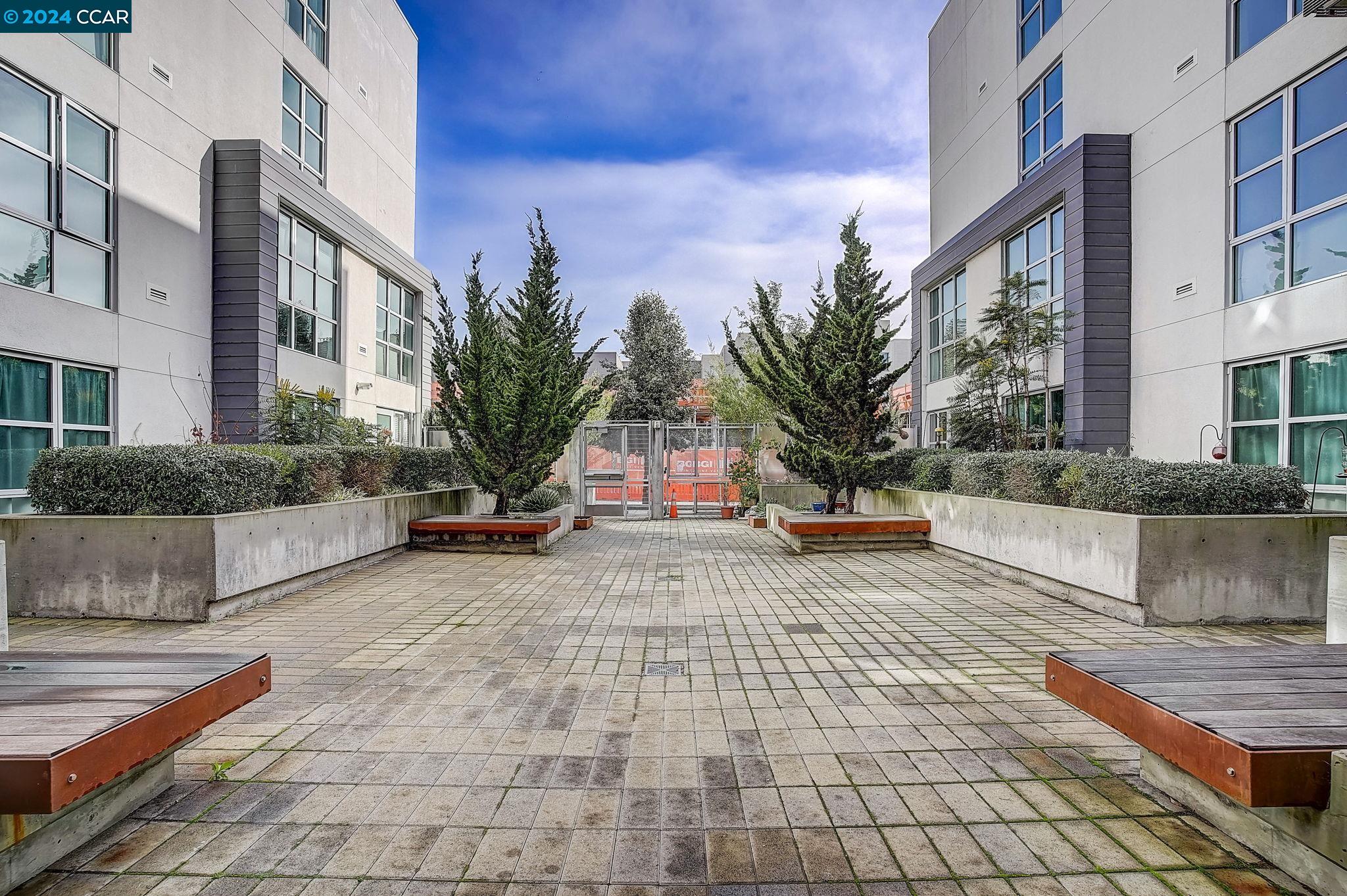 451 Donahue St # 501