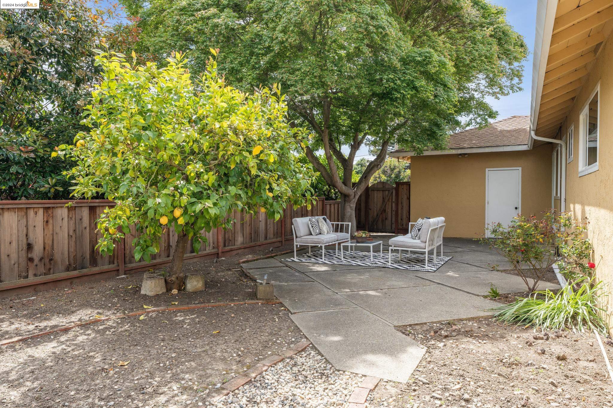 4503 Whitecliff Way