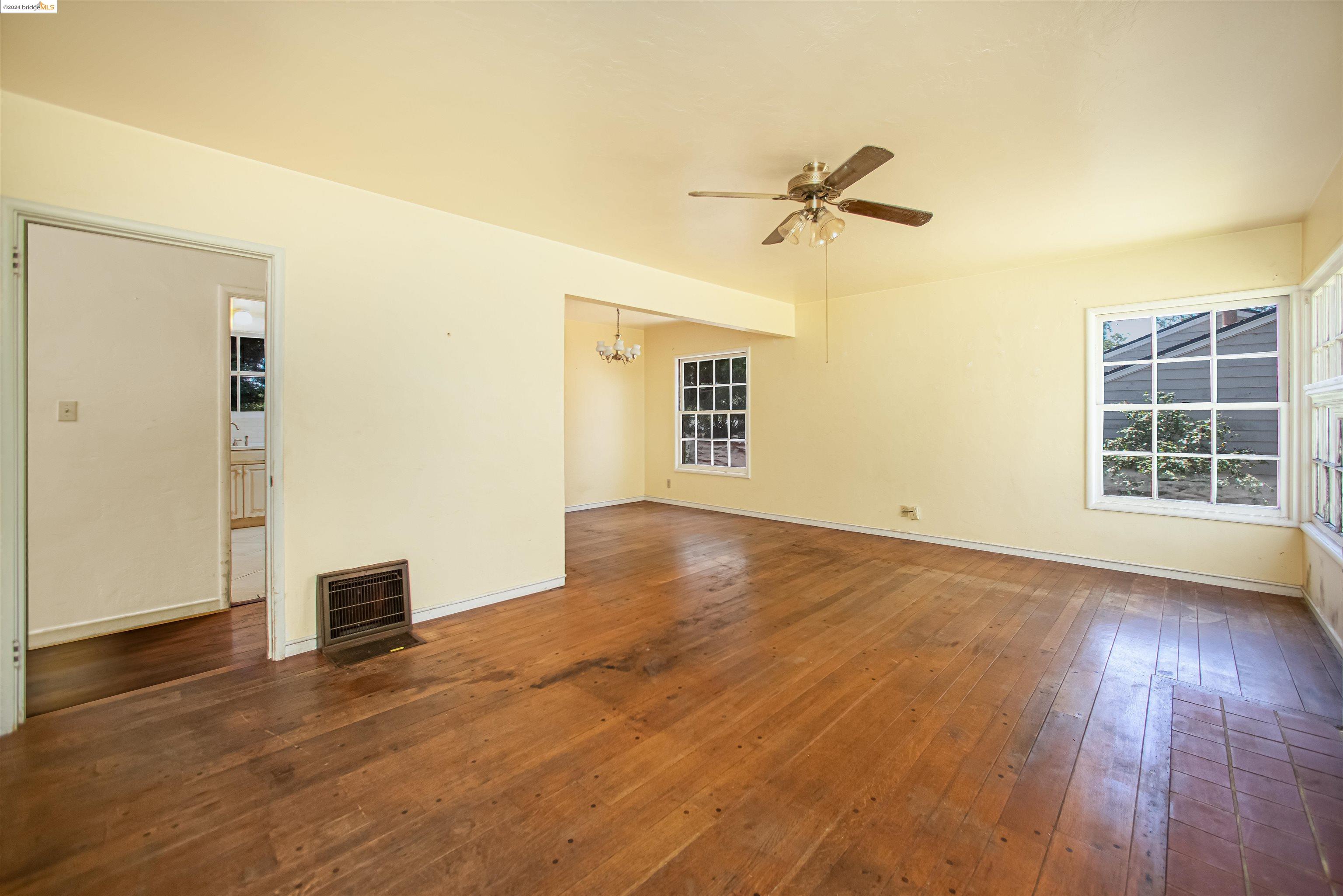 1016 Shasta St