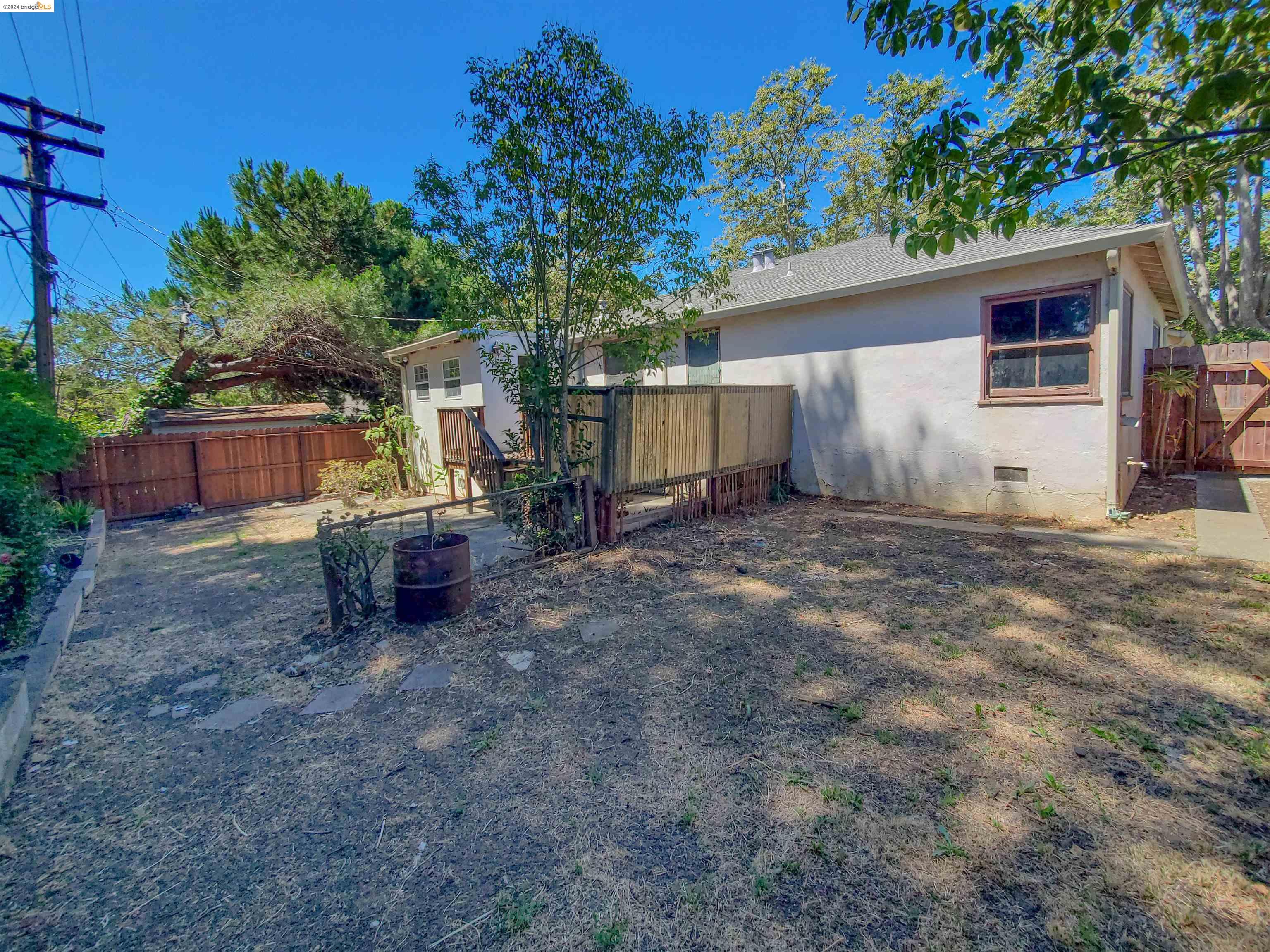 1016 Shasta St