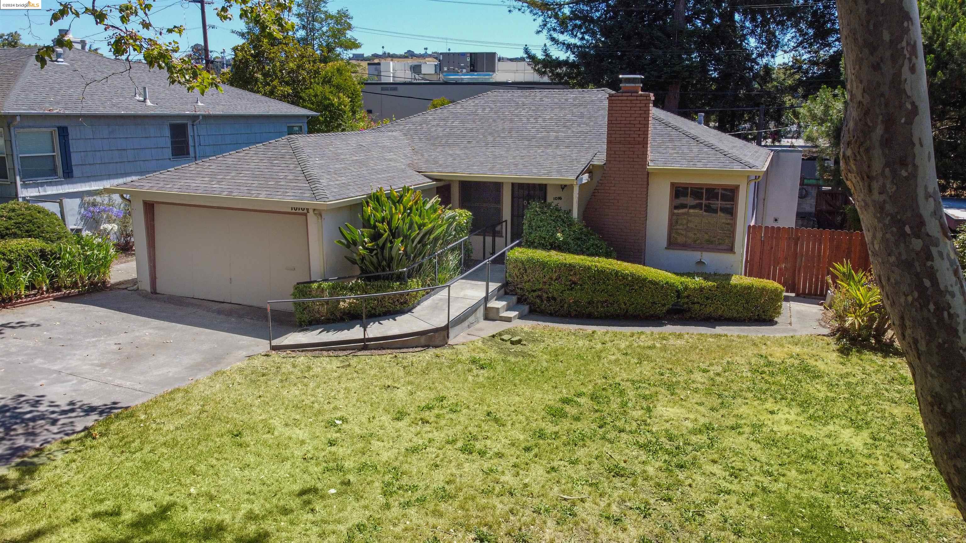 1016 Shasta St