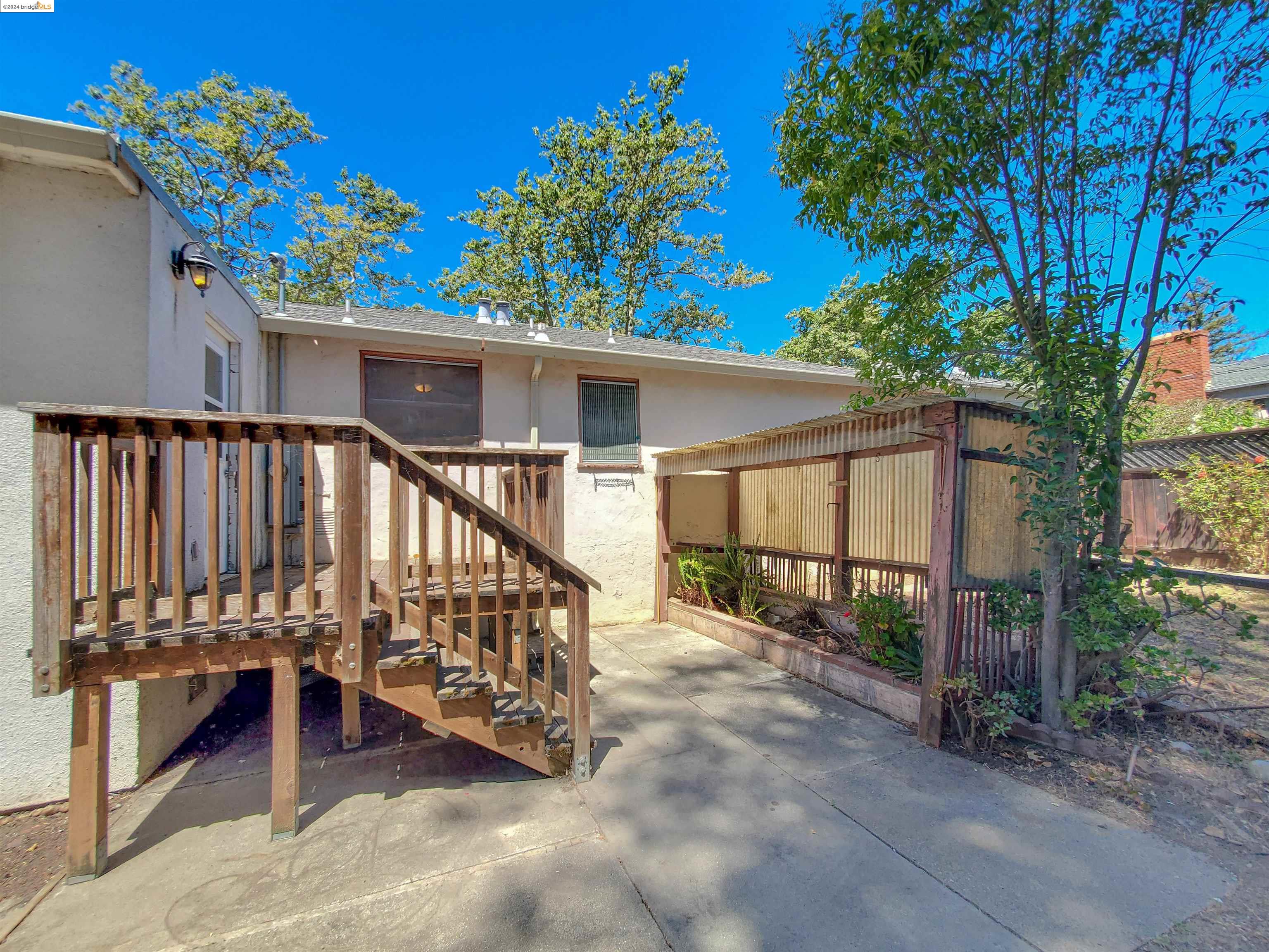 1016 Shasta St