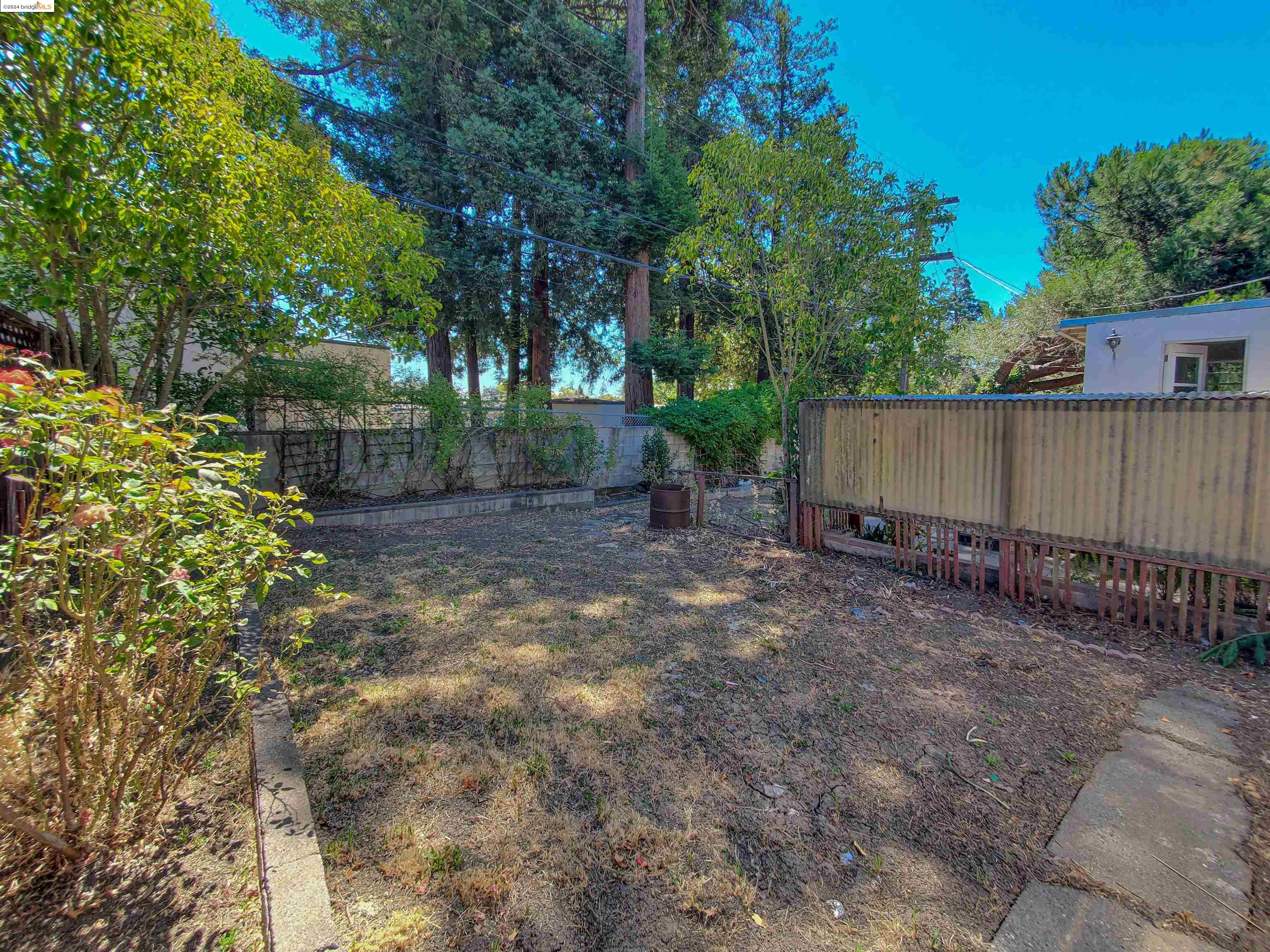 1016 Shasta St