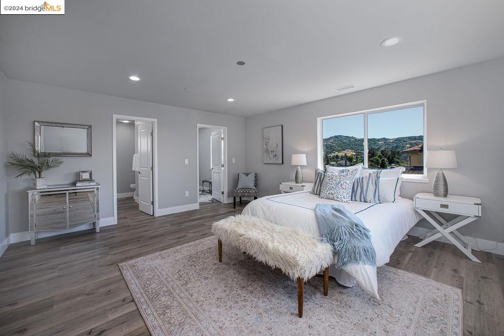 3385 Brentwood Ave