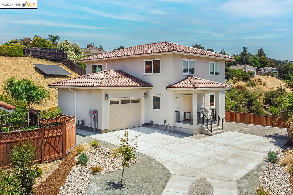 3385 Brentwood Ave