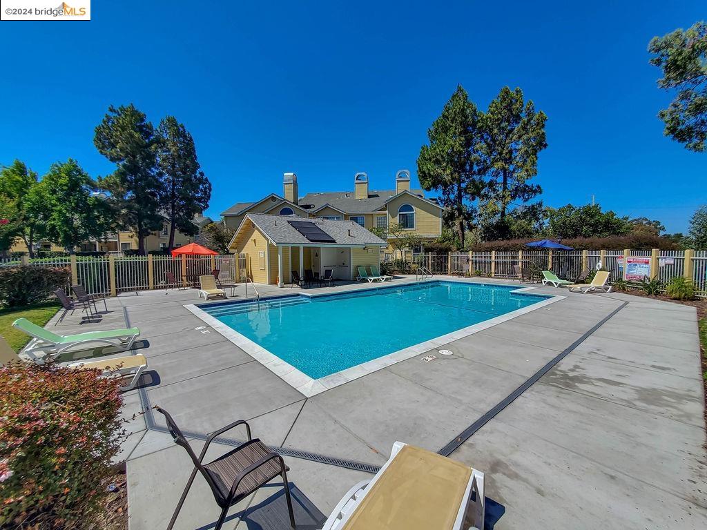 402 Devonwood