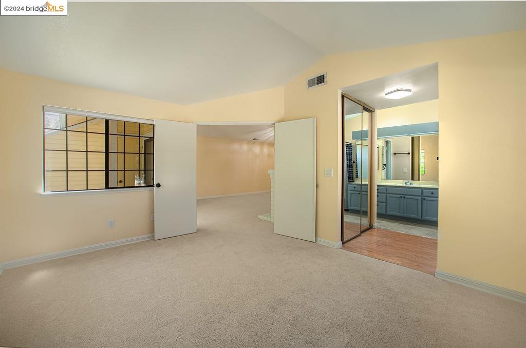 402 Devonwood