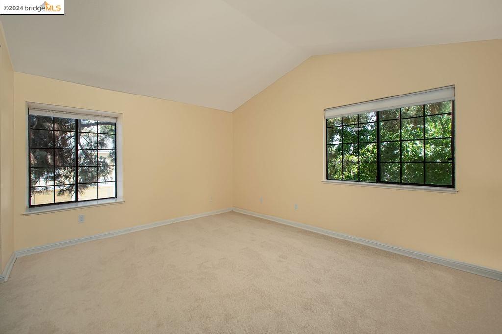 402 Devonwood