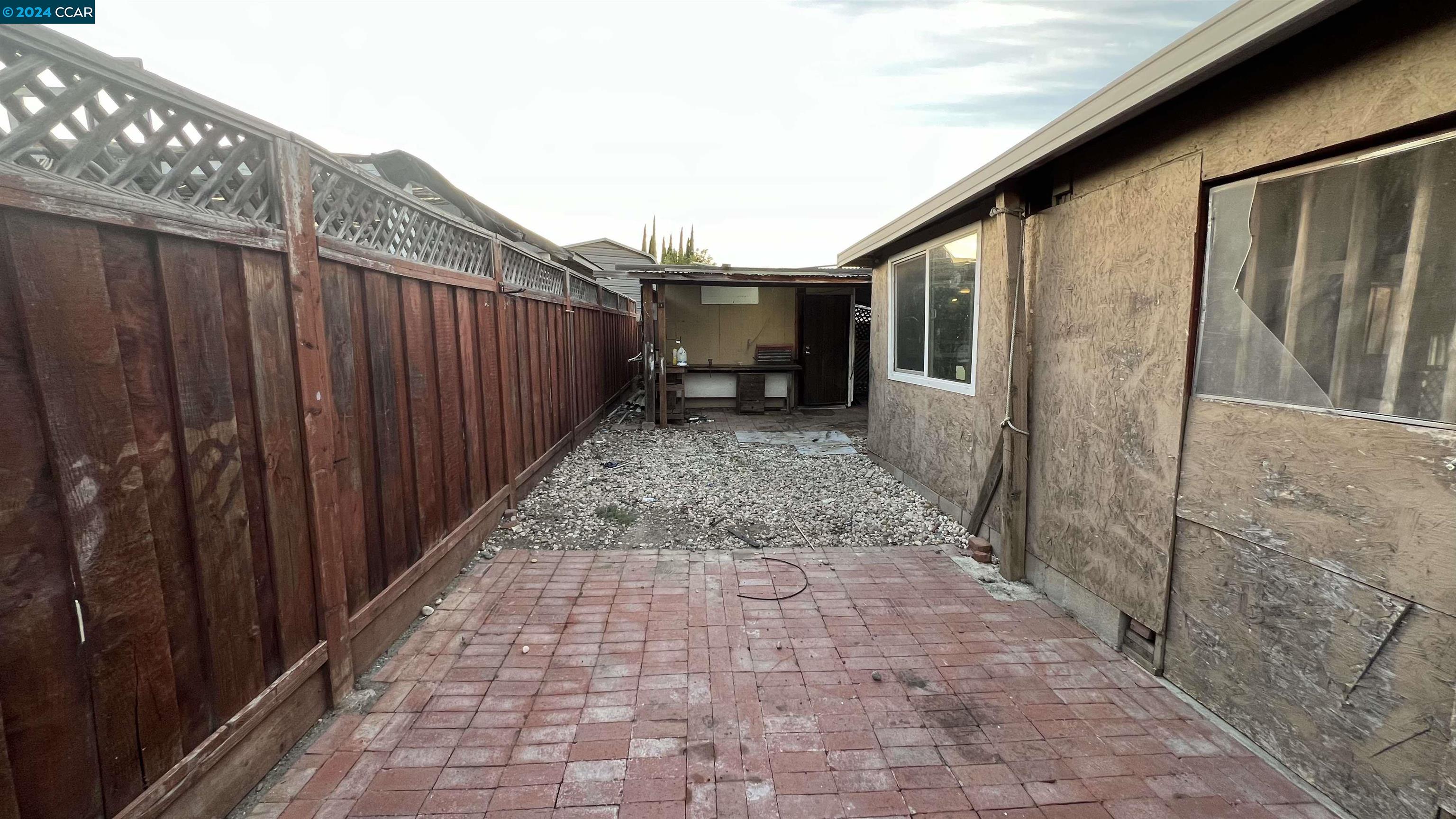 2403 Dover Way