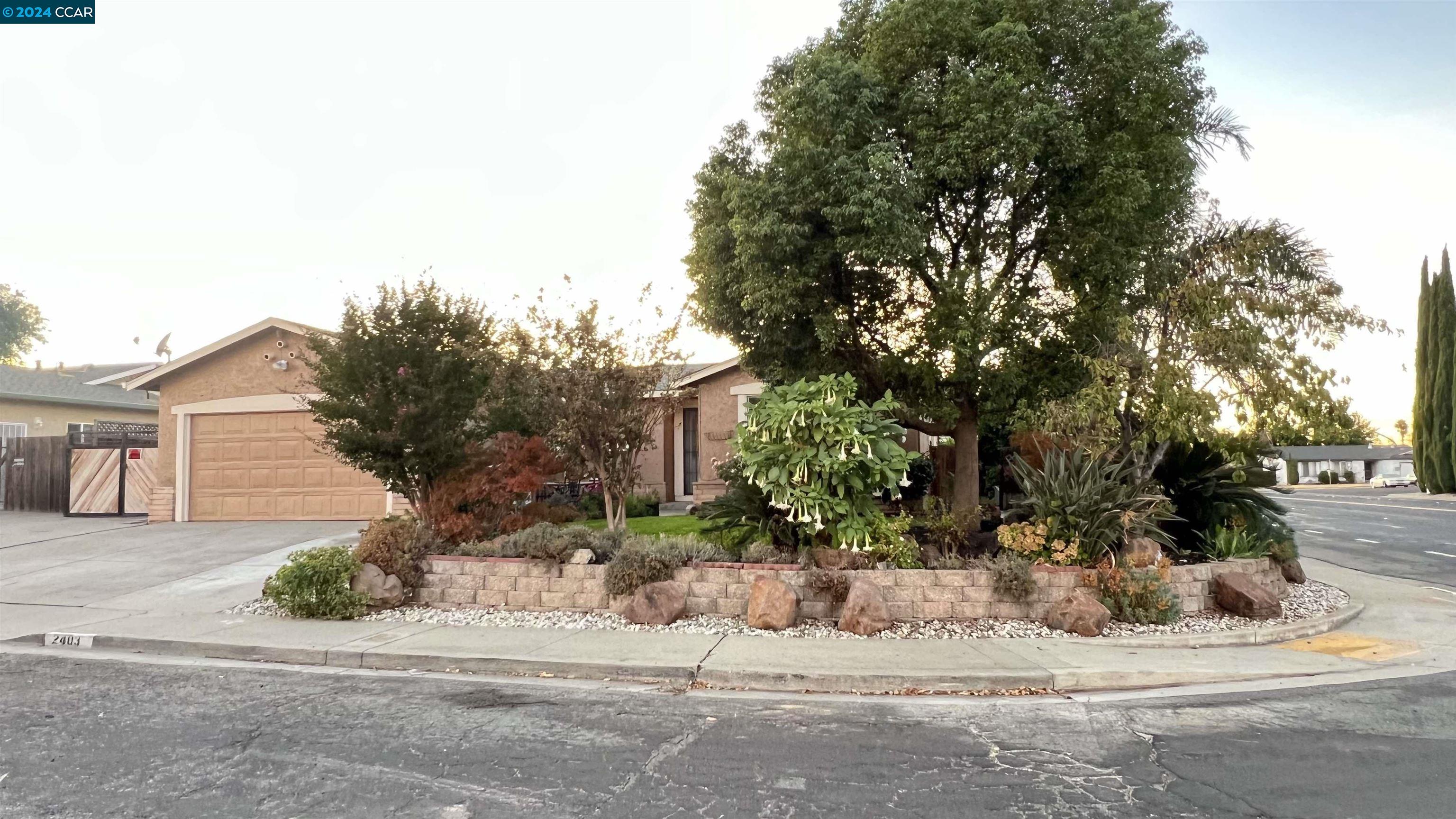 2403 Dover Way