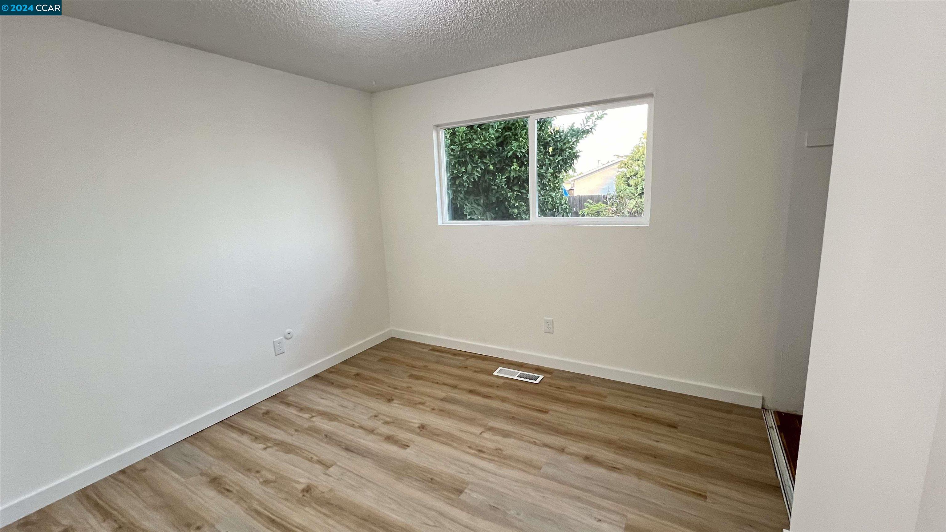 2403 Dover Way