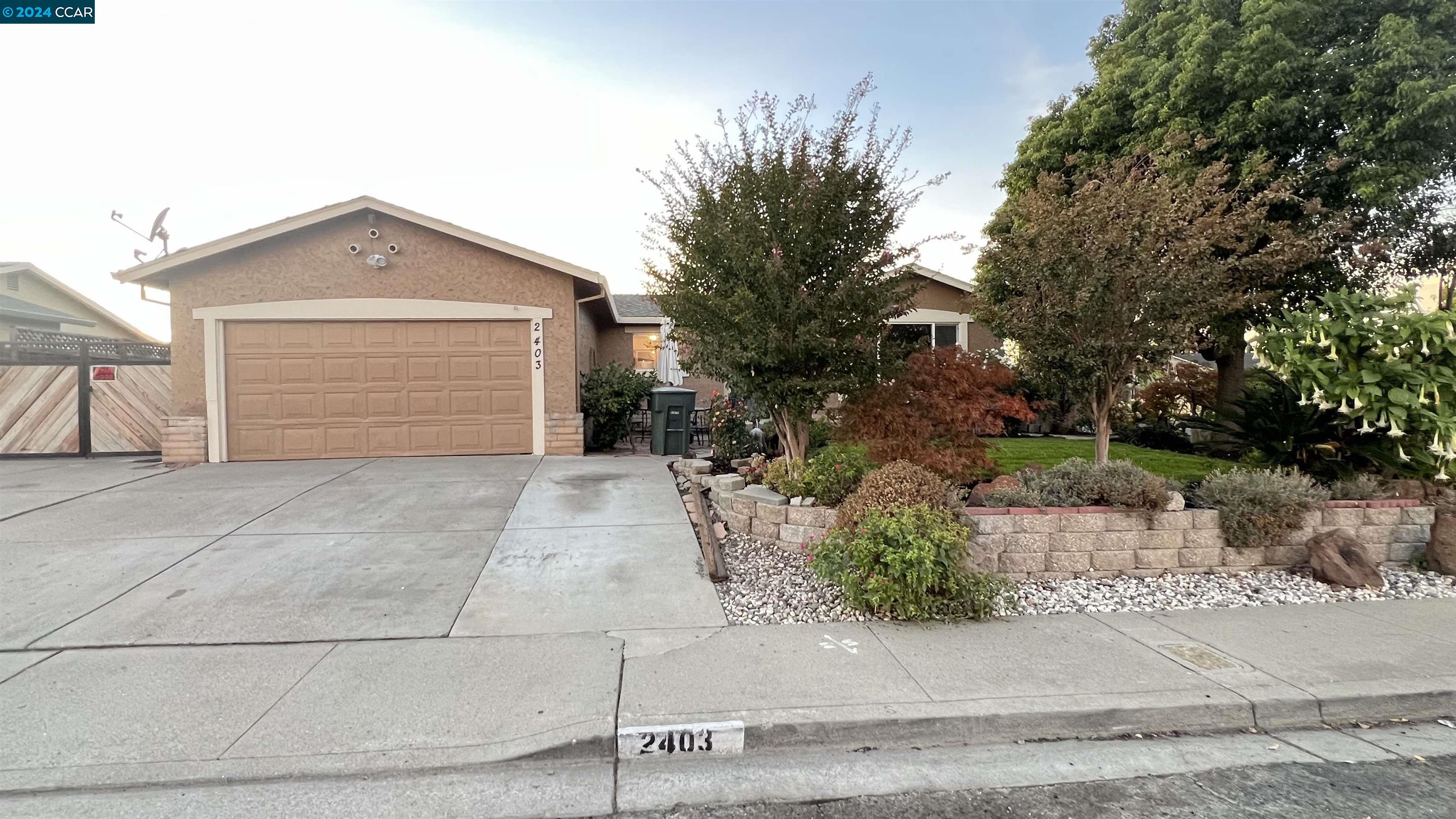 2403 Dover Way