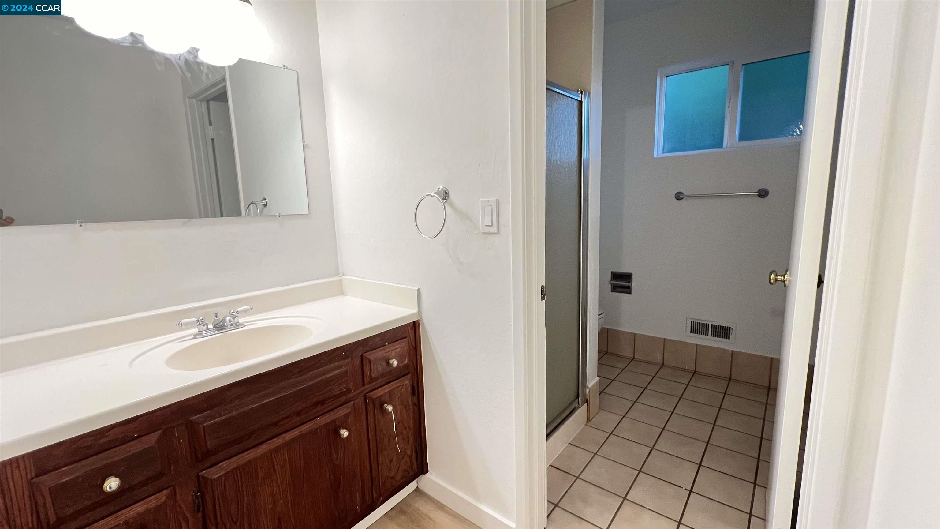 2403 Dover Way