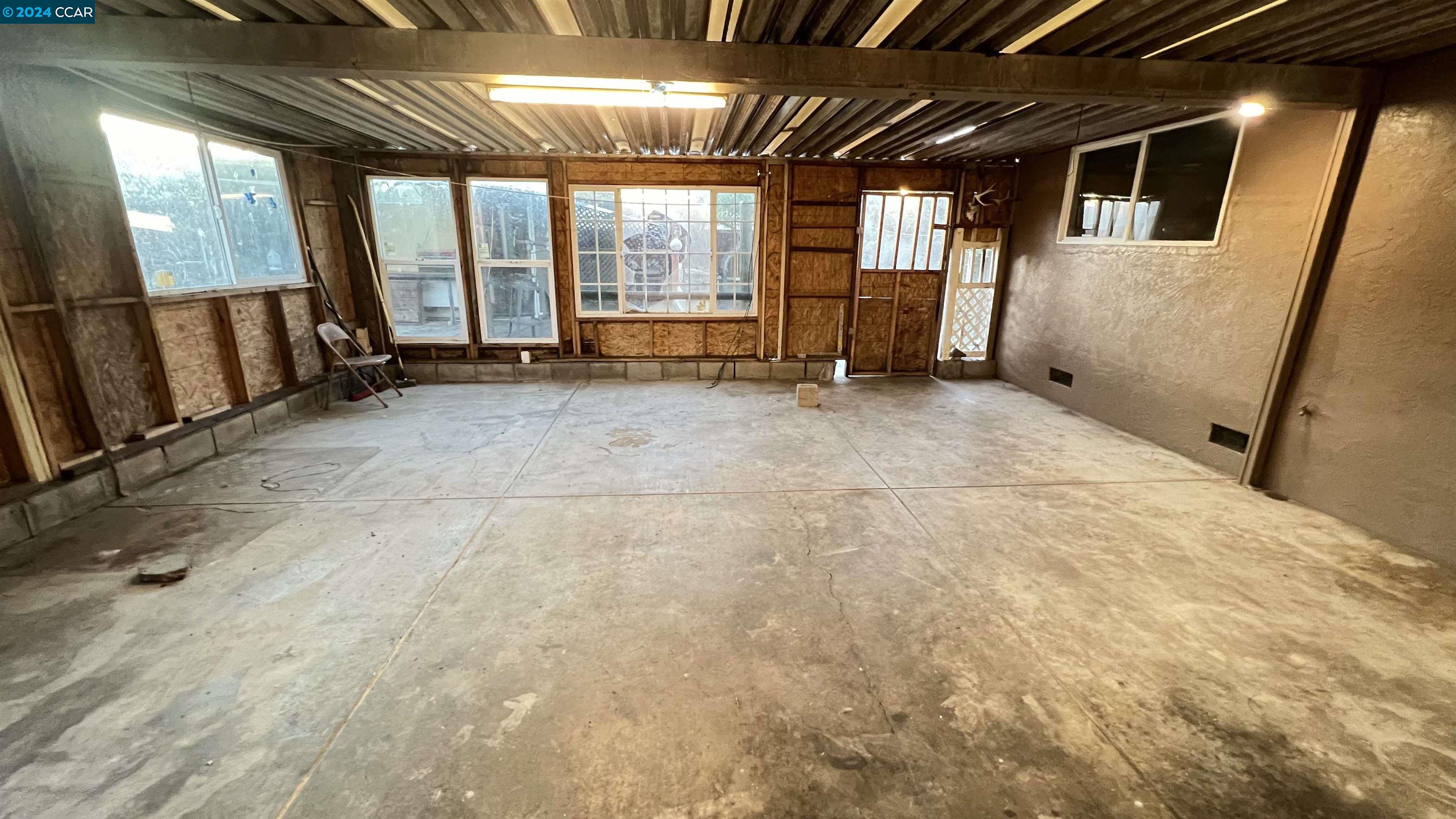 2403 Dover Way