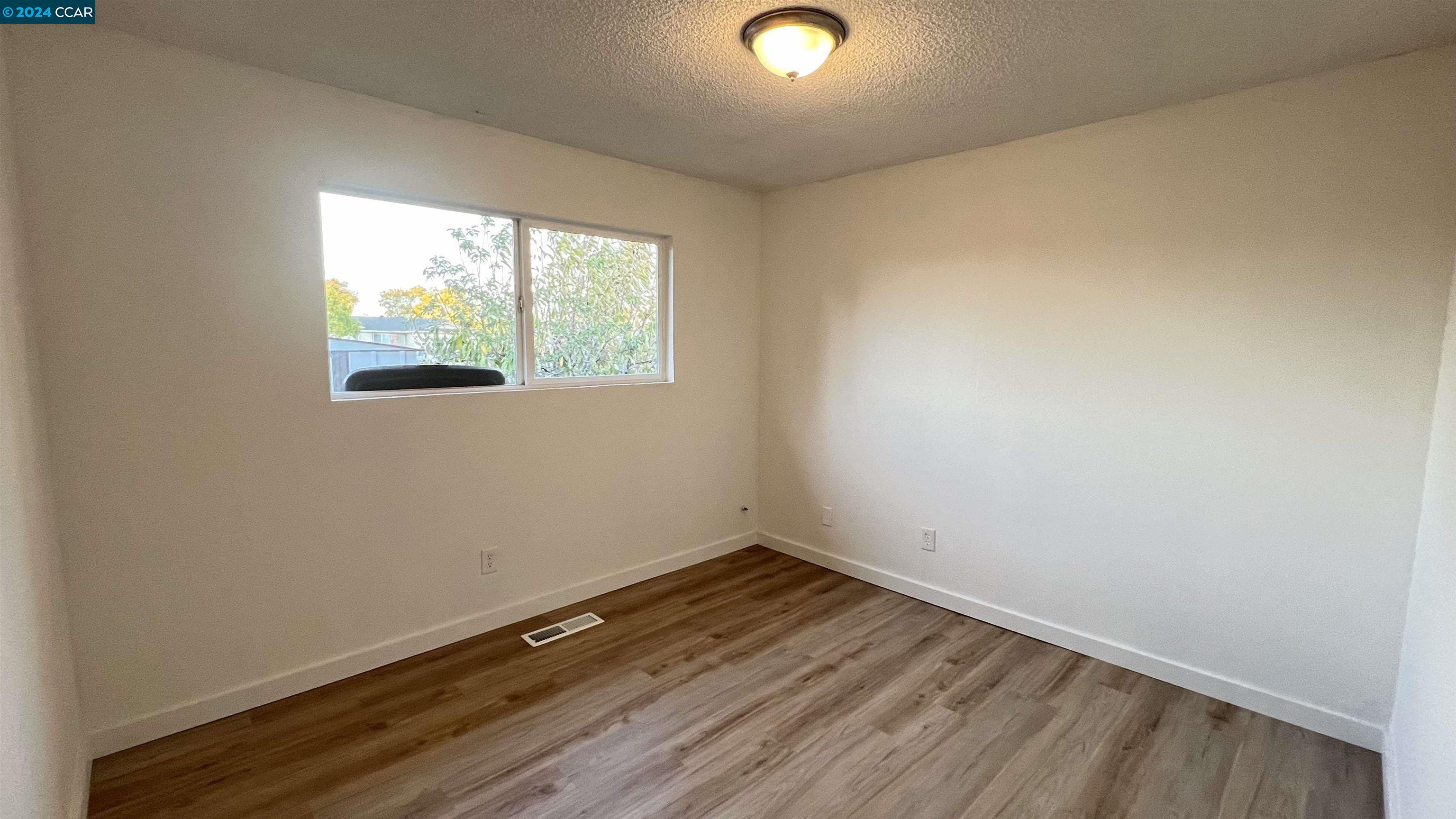 2403 Dover Way