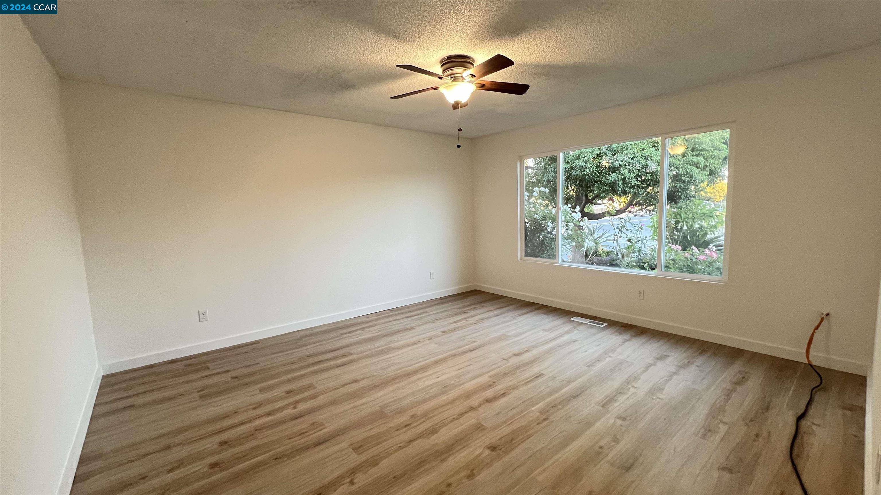 2403 Dover Way