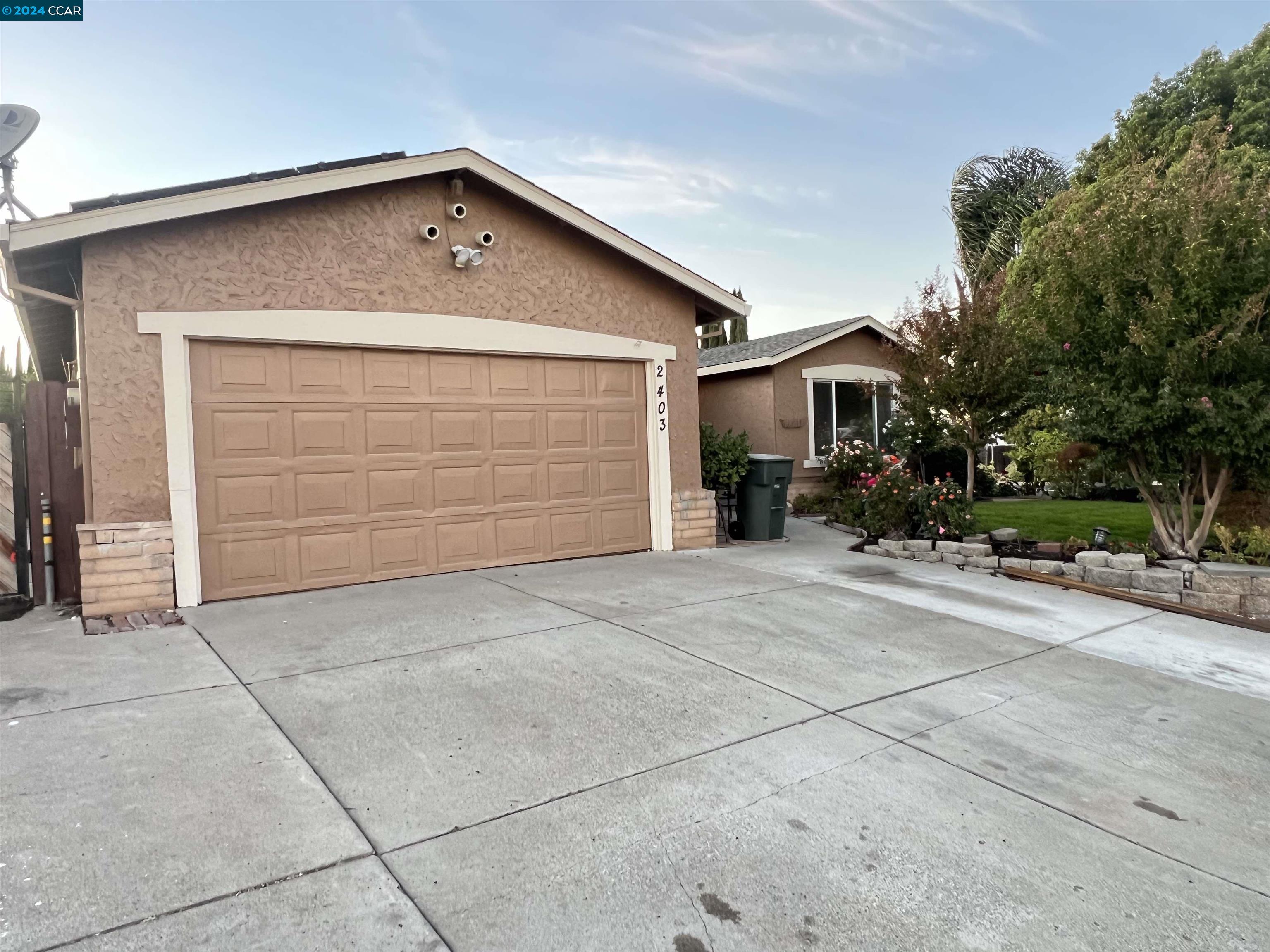 2403 Dover Way