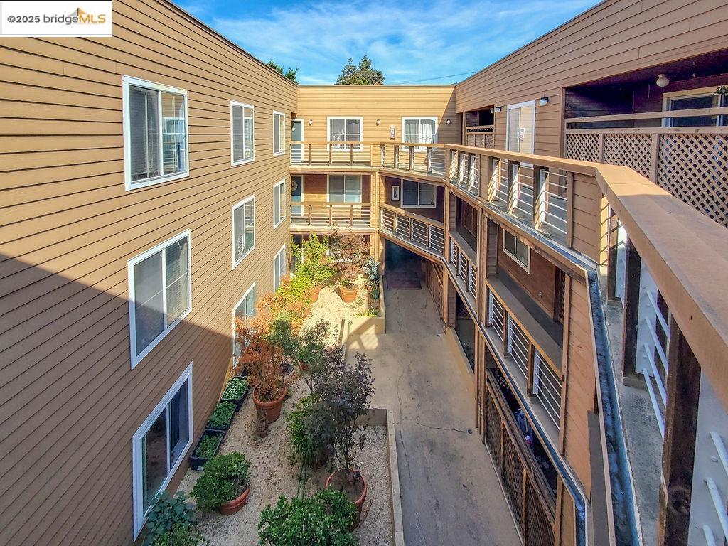 2901 Macarthur Blvd # 112