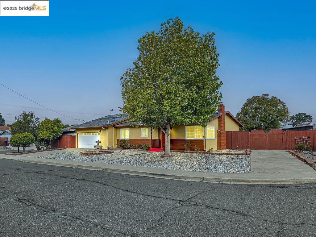 1651 Michael Dr