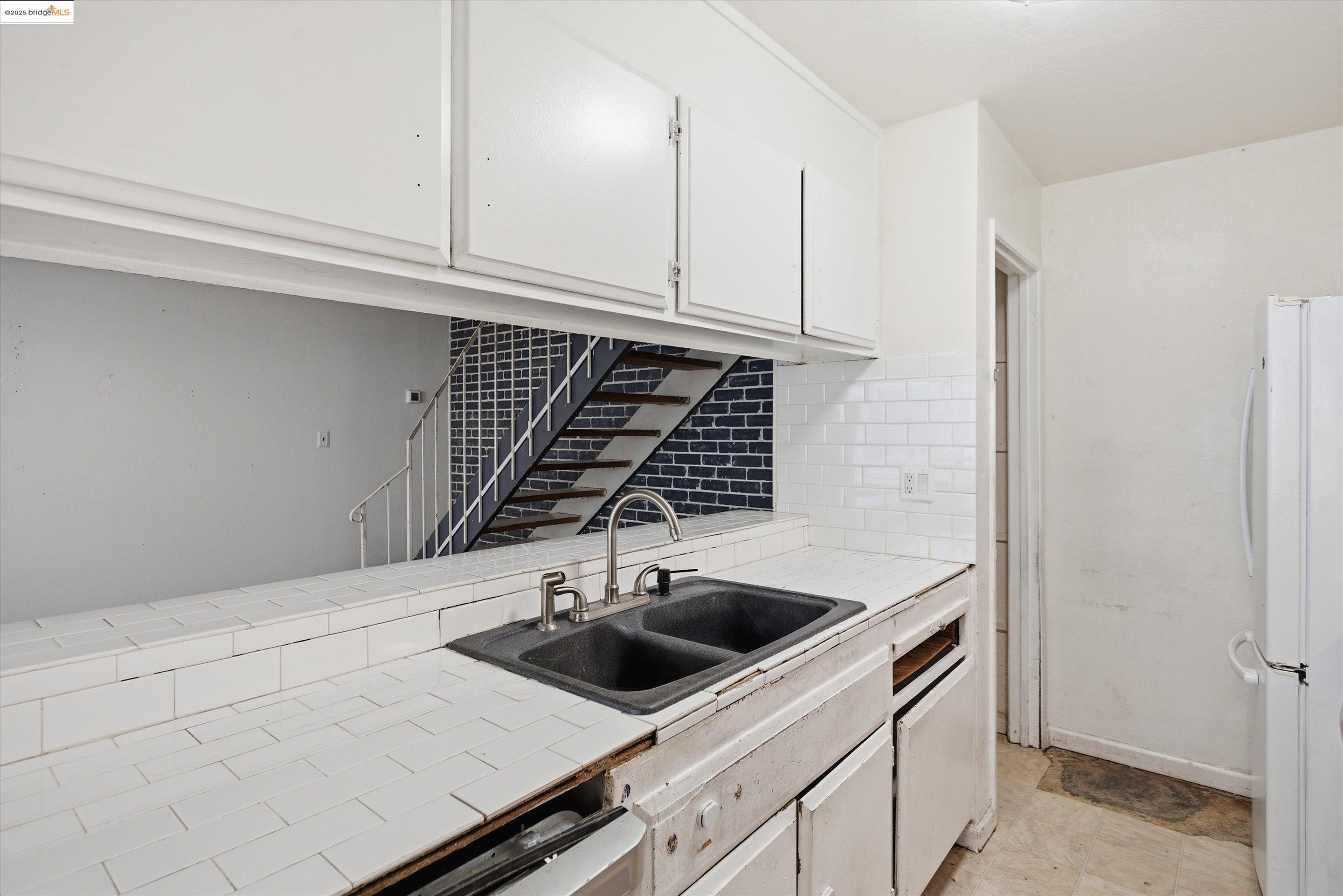 2301 Peppertree Way # 3