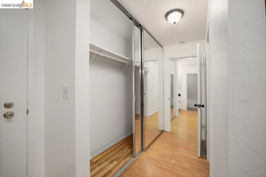 8 Admiral Dr # A238