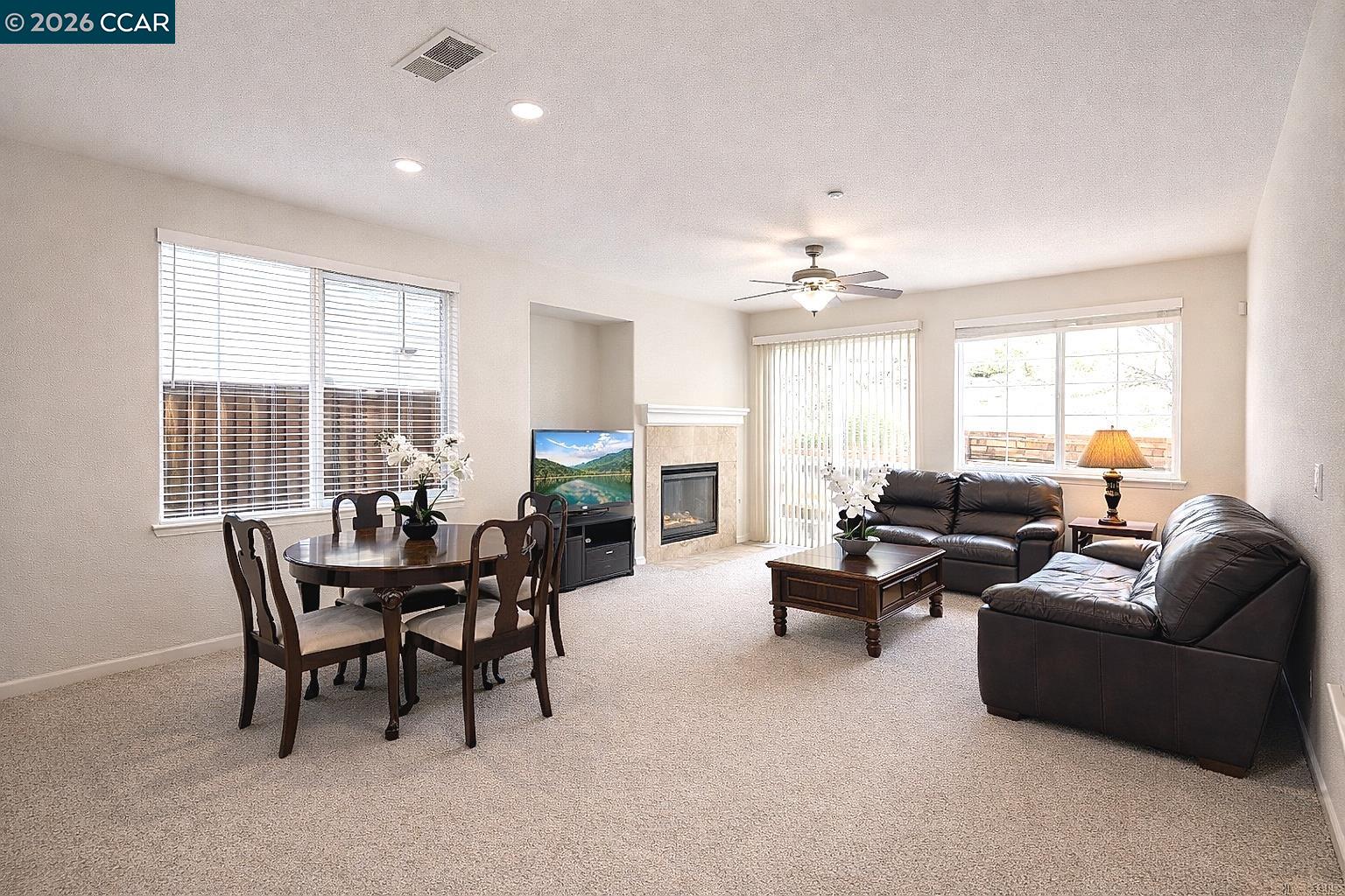 5041 Escalon Cir
