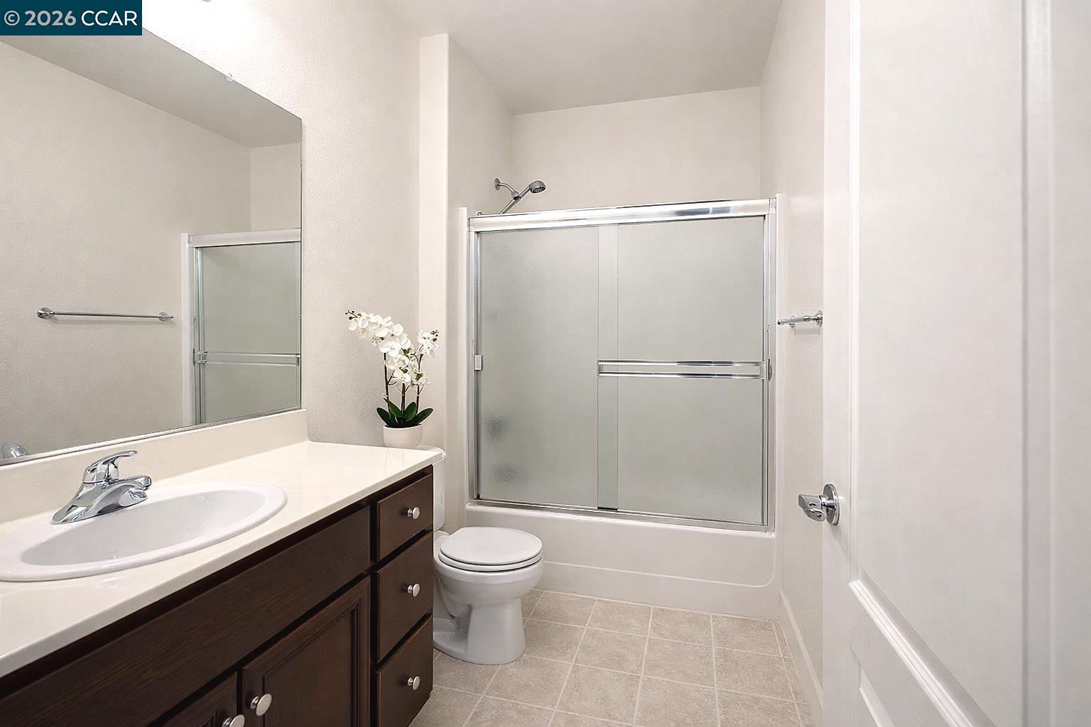 5041 Escalon Cir