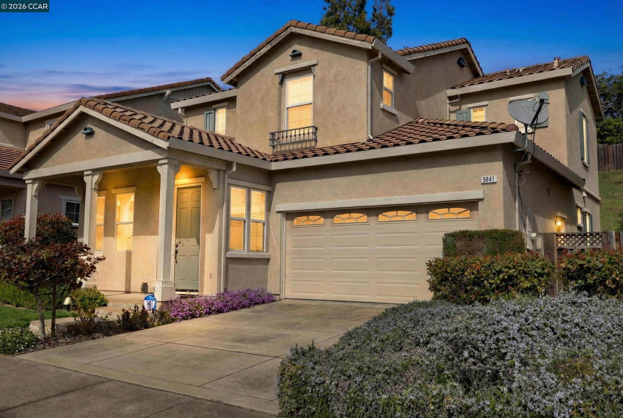 5041 Escalon Cir