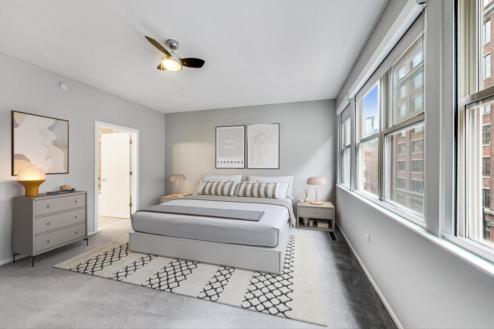 324 N Jefferson Street Unit: 302