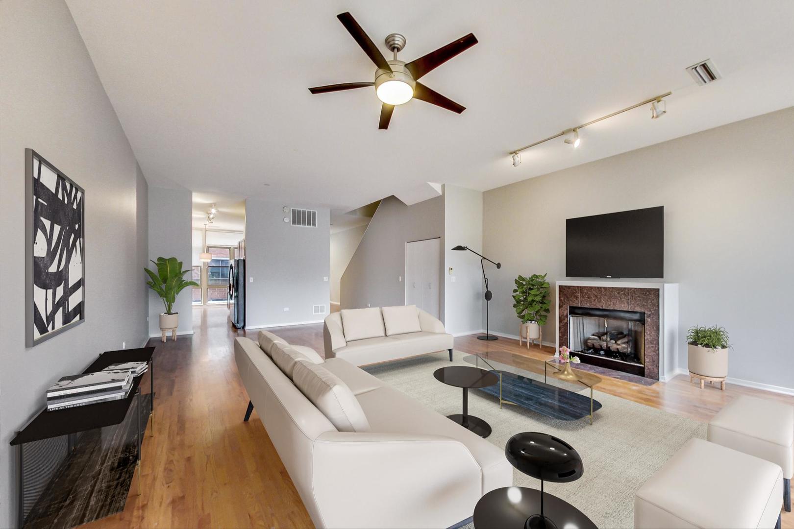 324 N Jefferson Street Unit: 302