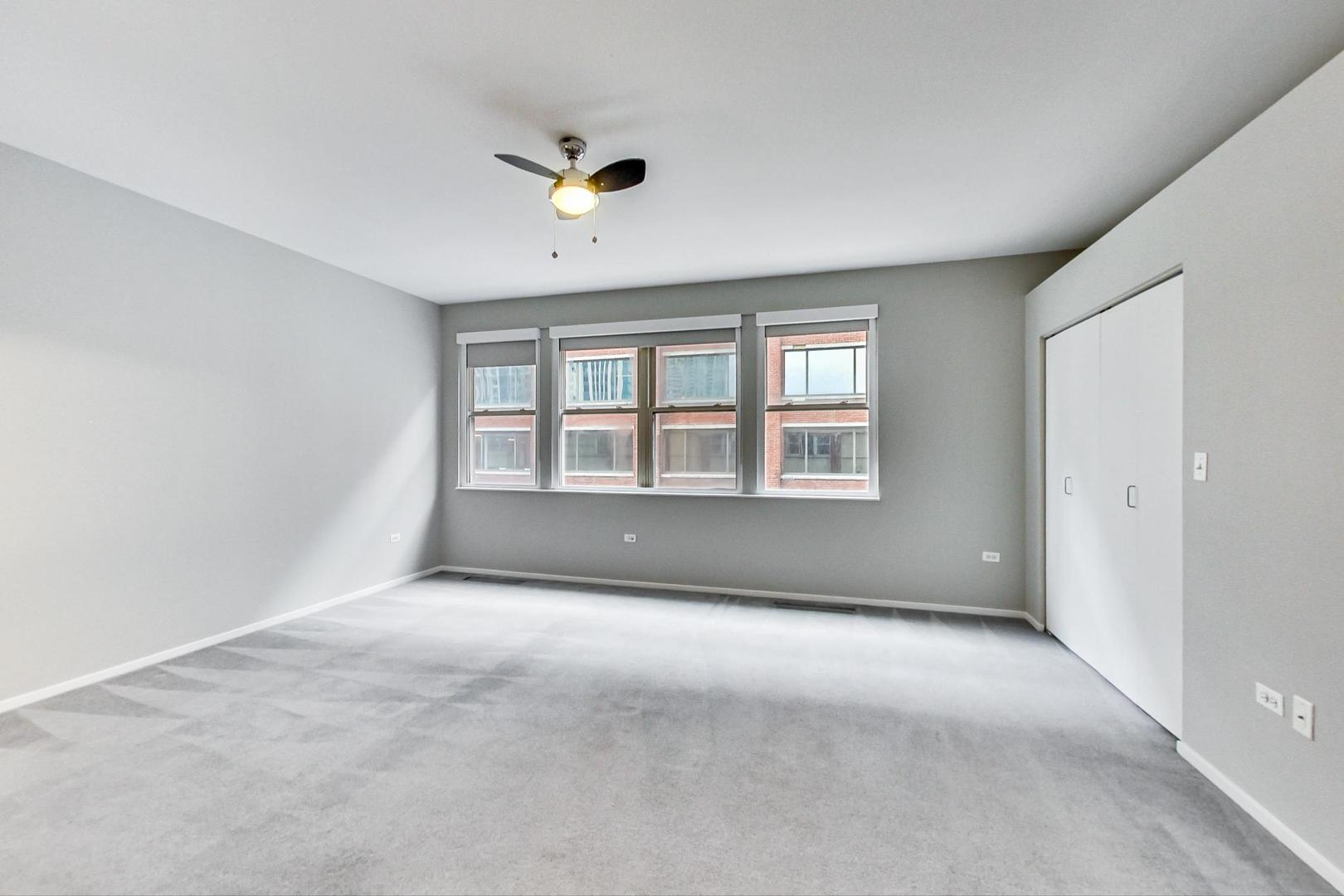 324 N Jefferson Street Unit: 302