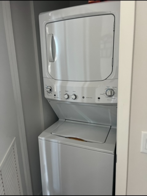 727 W Madison Street Unit: 1813