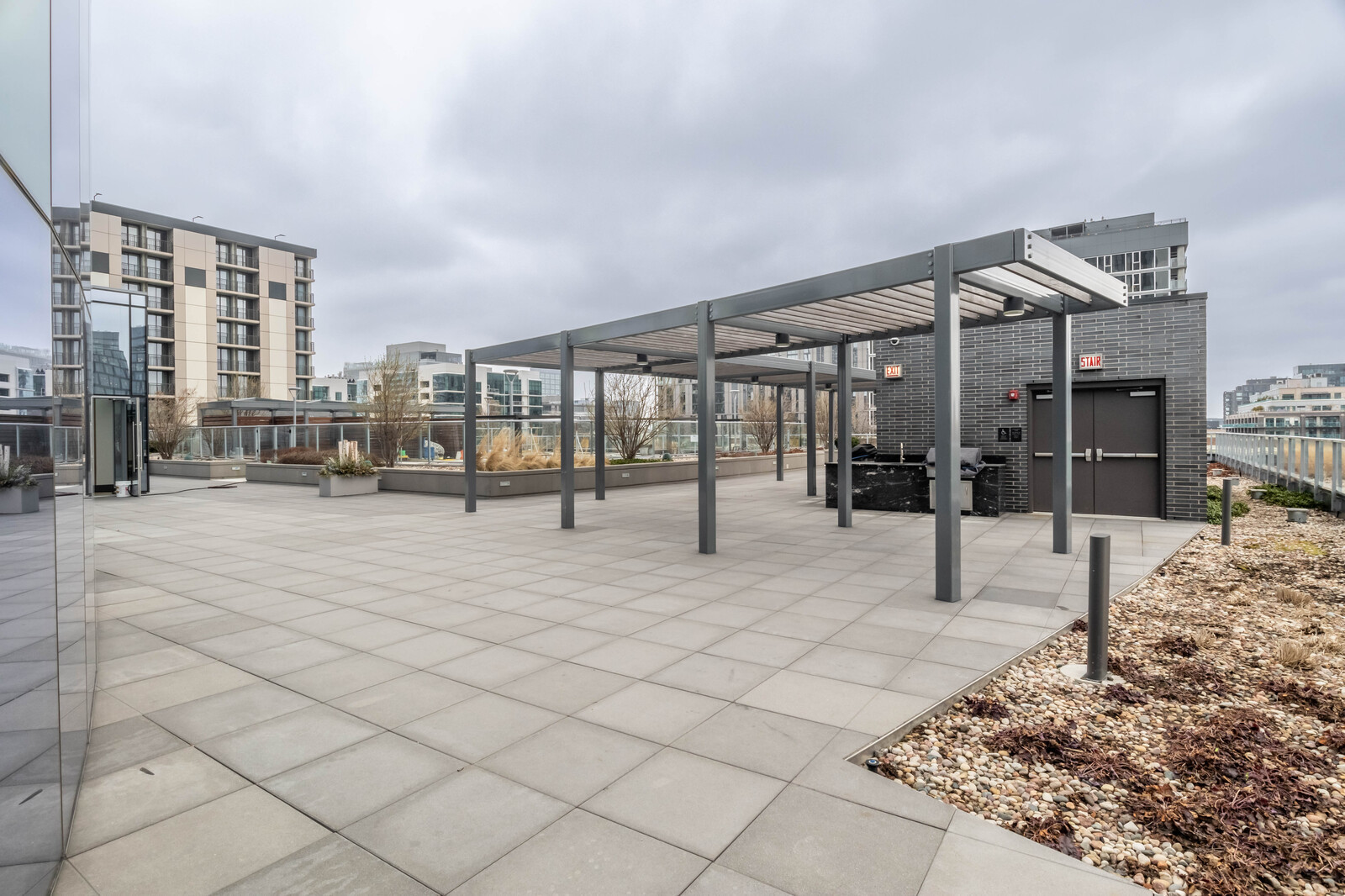 727 W Madison Street Unit: 1813