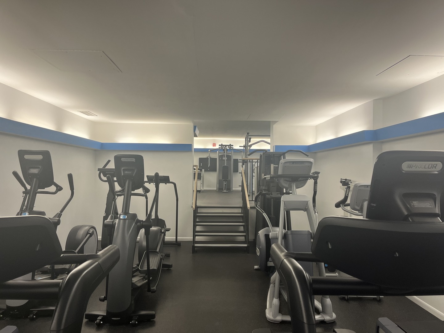 2800 N Lake Shore Drive Unit: 813