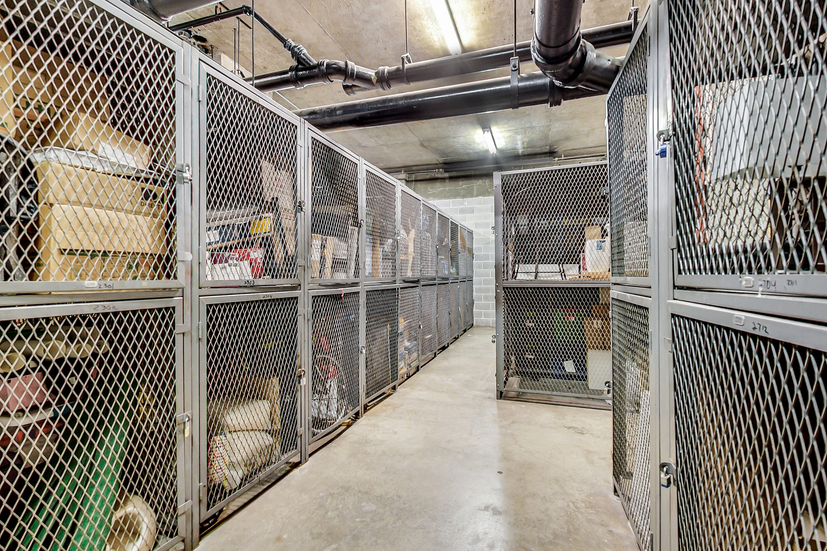 1360 N Sandburg Terrace Unit: 2905C