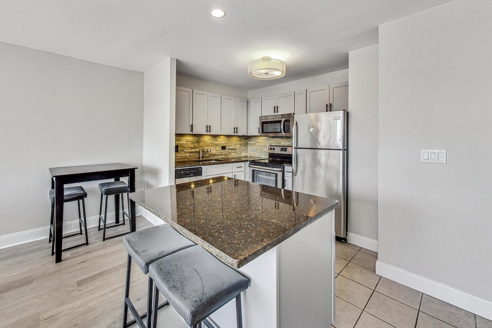 1360 N Sandburg Terrace Unit: 2905C