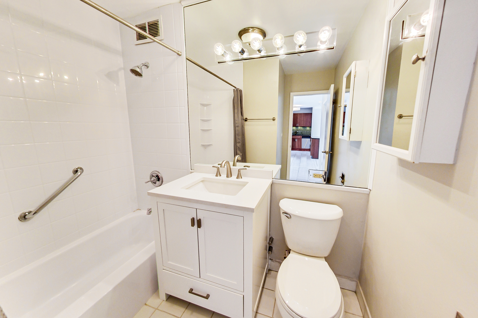 1360 N Sandburg Terrace Unit: 2905C