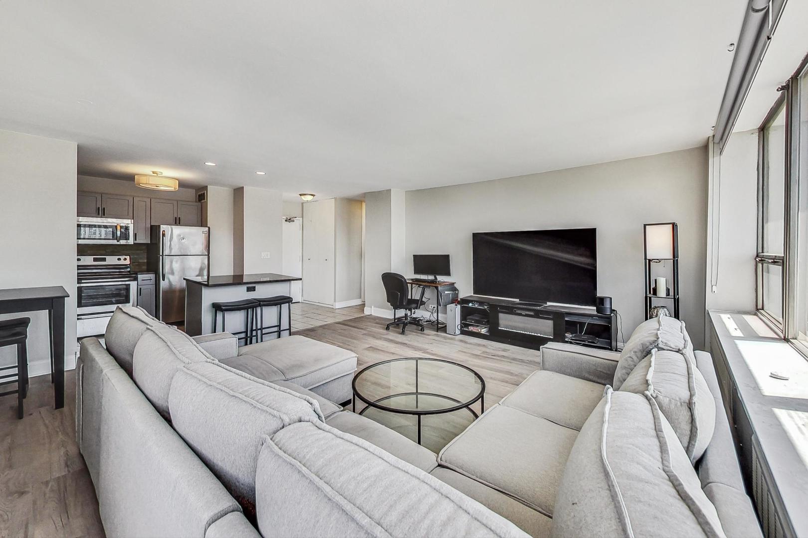 1360 N Sandburg Terrace Unit: 2905C