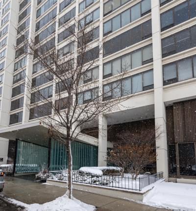 2800 N Lake Shore Drive Unit: 813