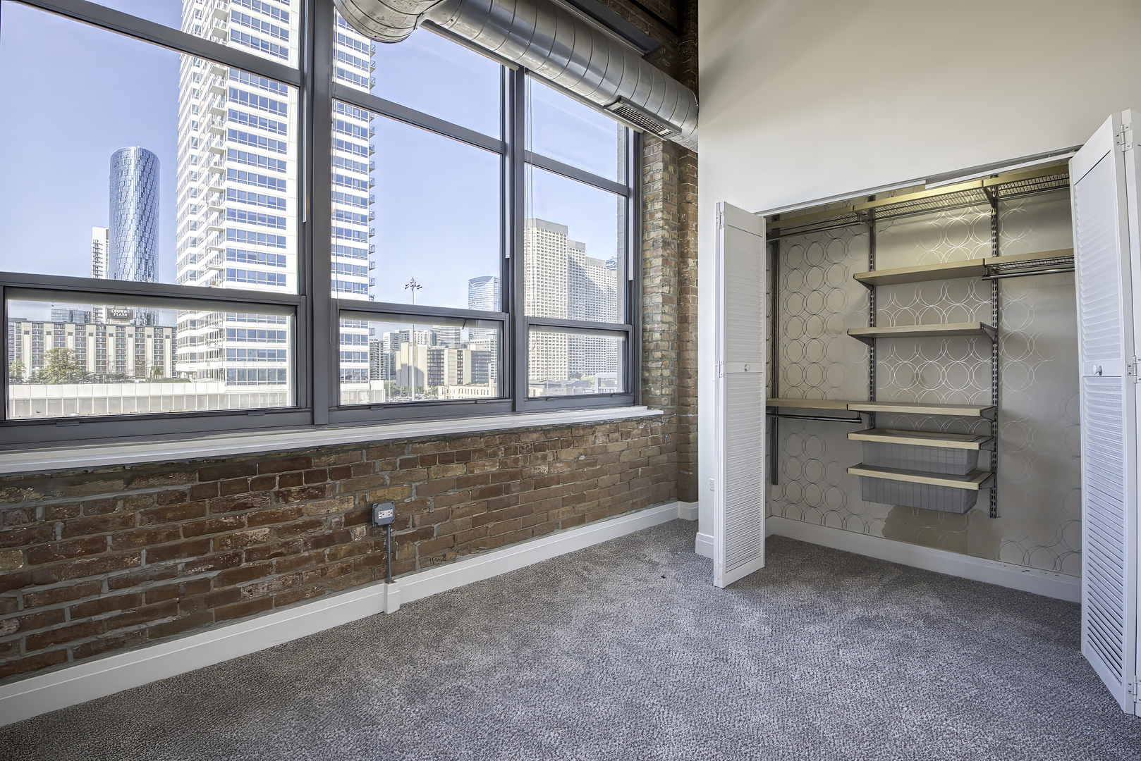 770 W GLADYS Avenue Unit: 606