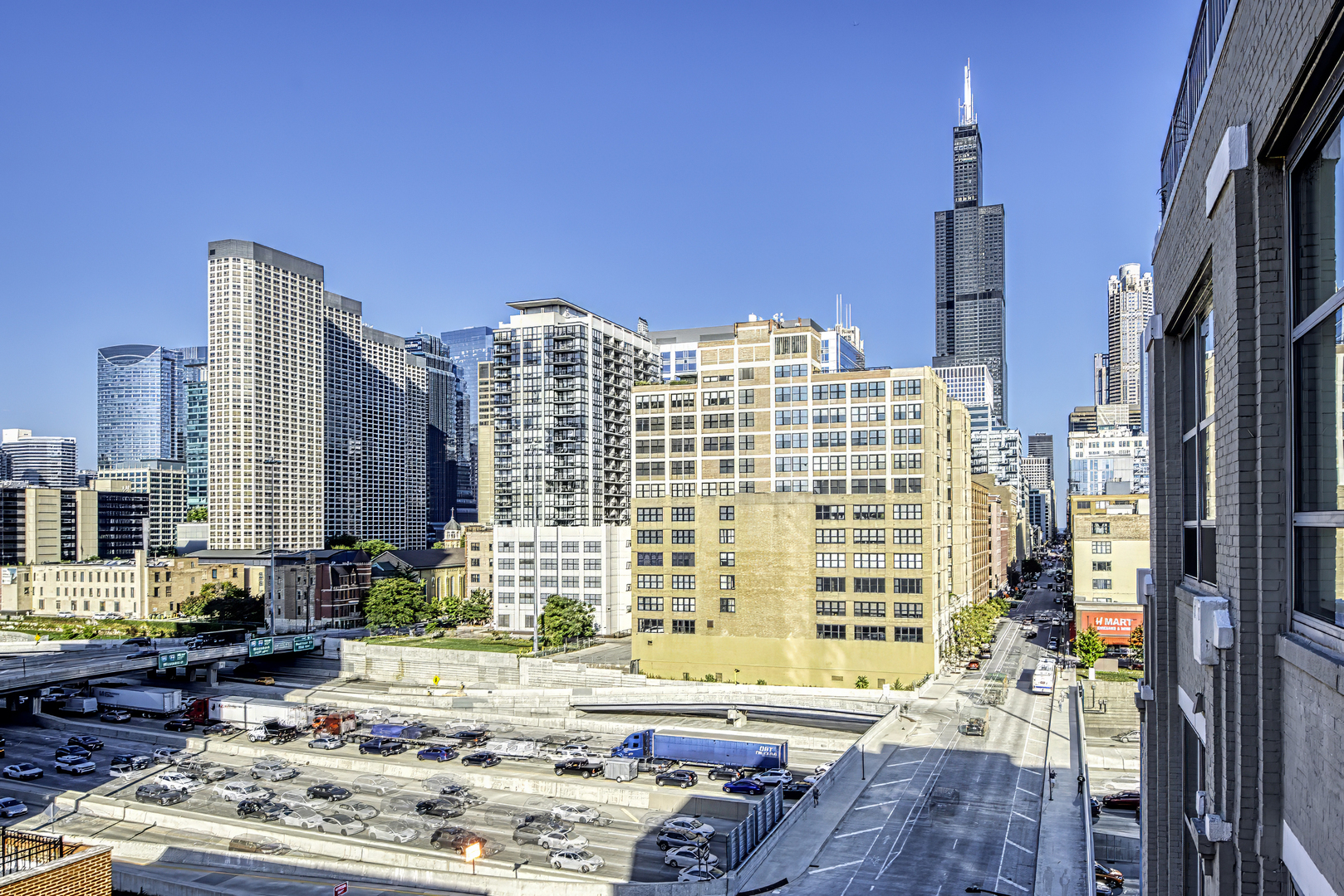 770 W GLADYS Avenue Unit: 606